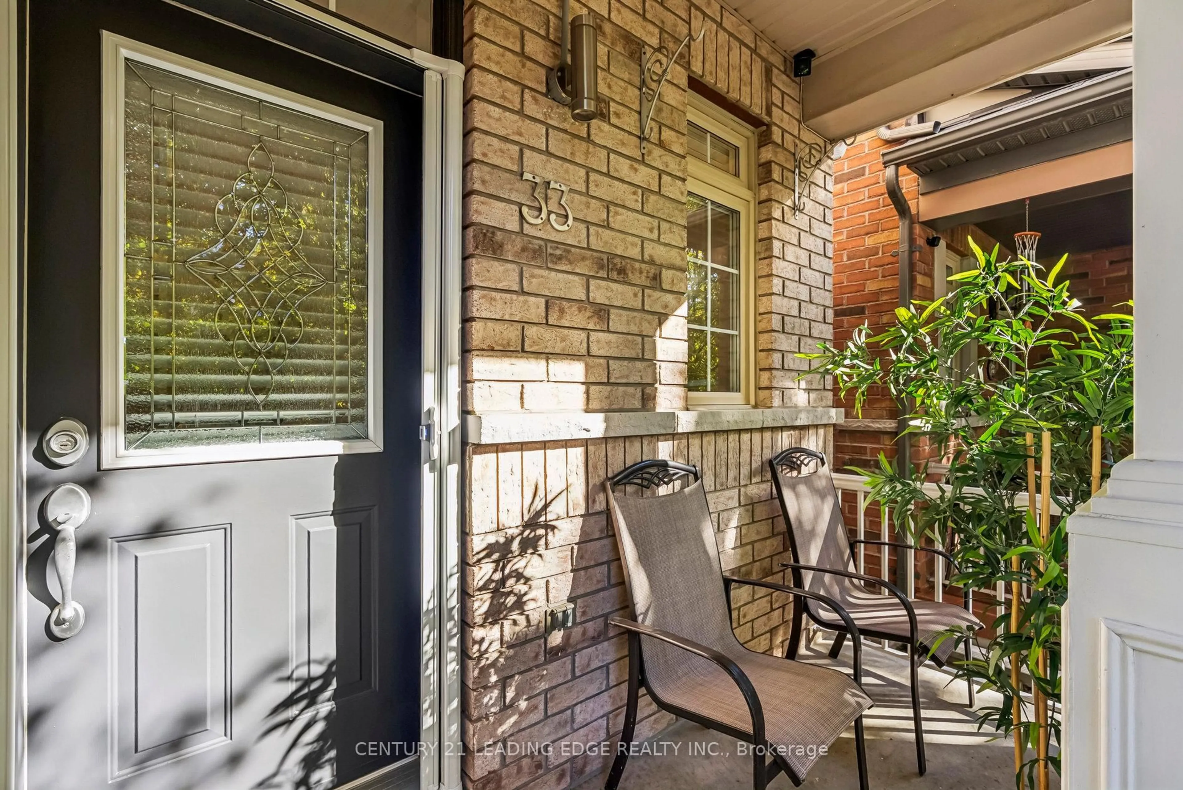 Patio, street for 33 Evaridge Dr, Markham Ontario L6B 1E7