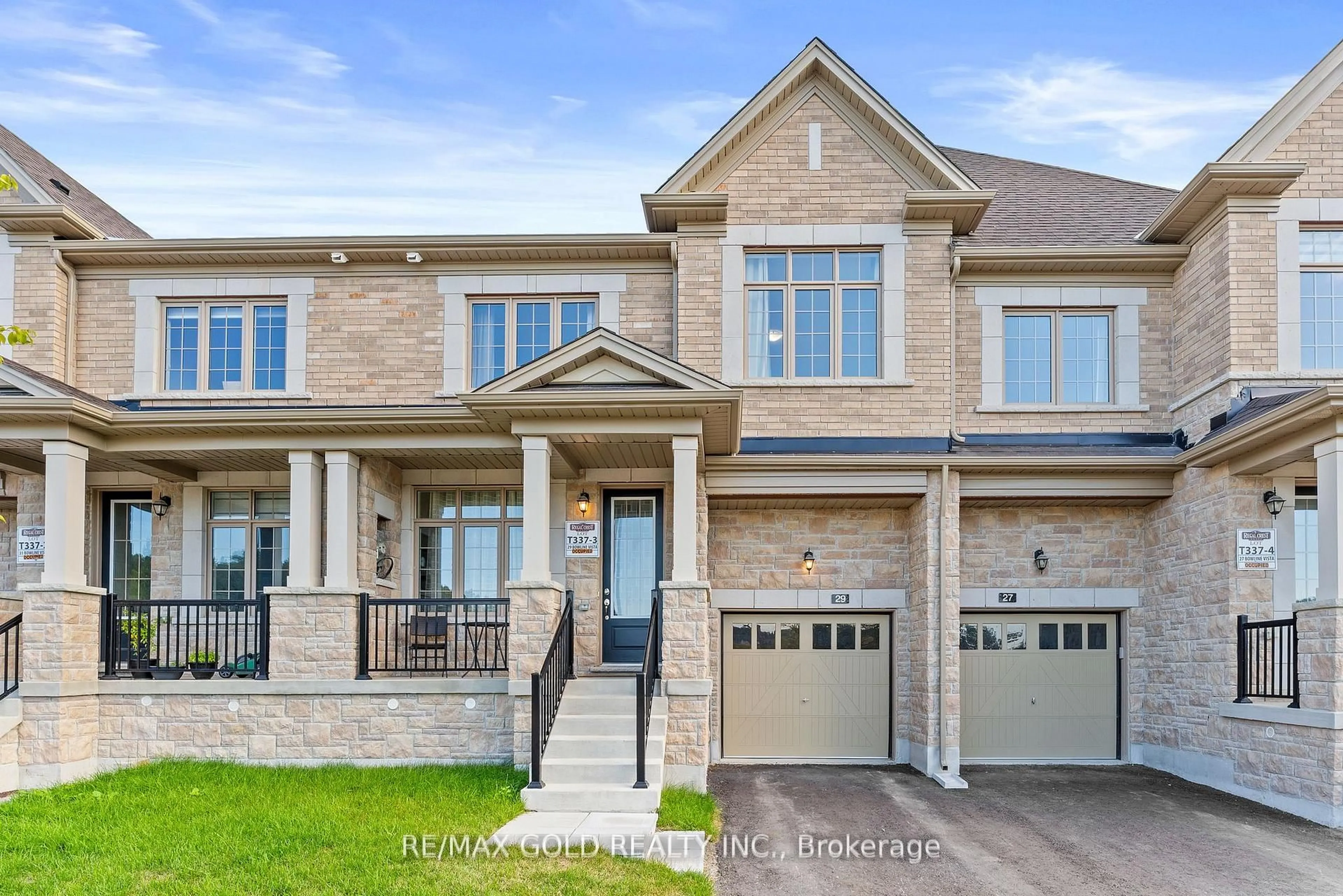 Home with brick exterior material, street for 29 Bowline Vista, East Gwillimbury Ontario L9N 0W2