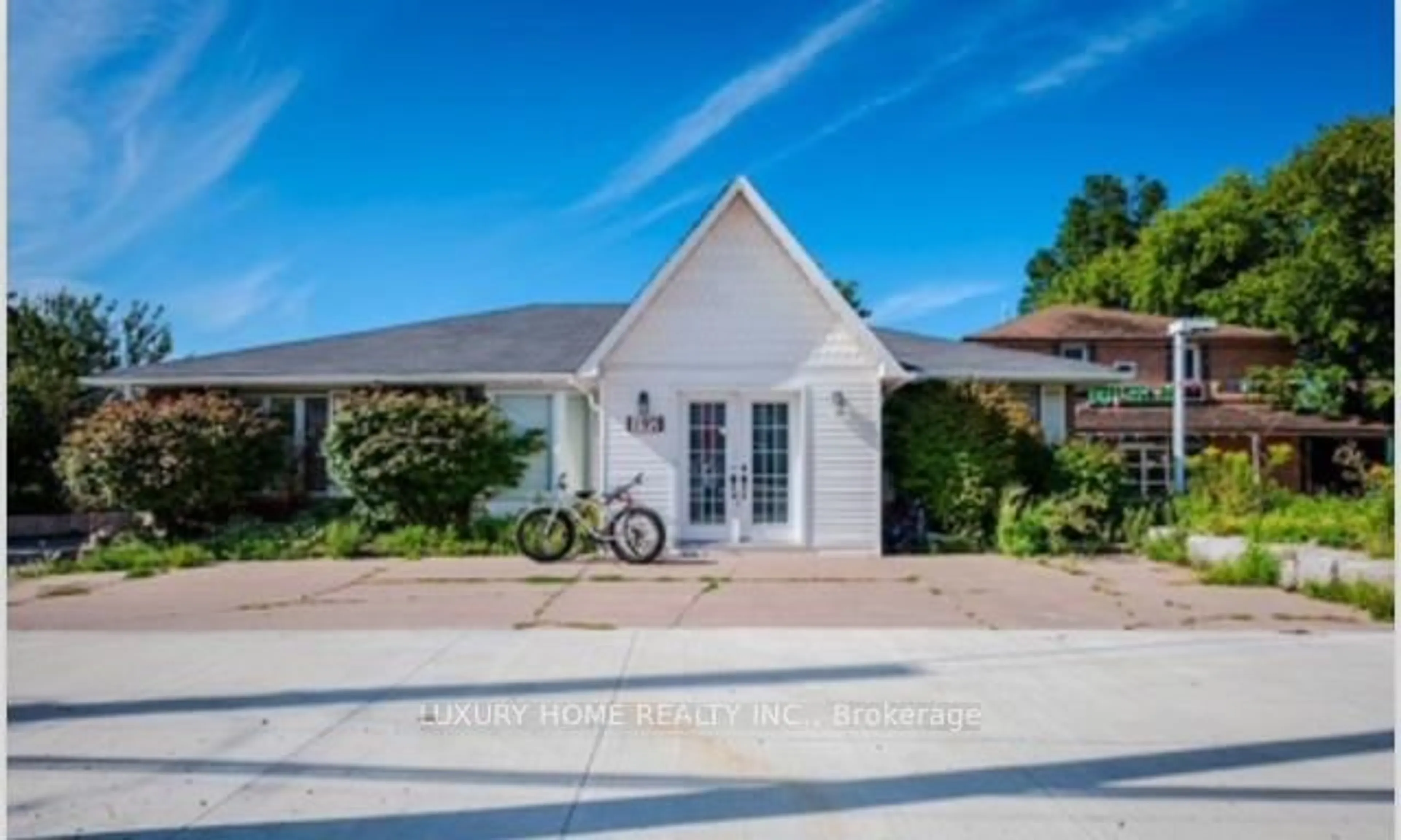 Unknown for 192 King Rd, Richmond Hill Ontario L4E 2W1