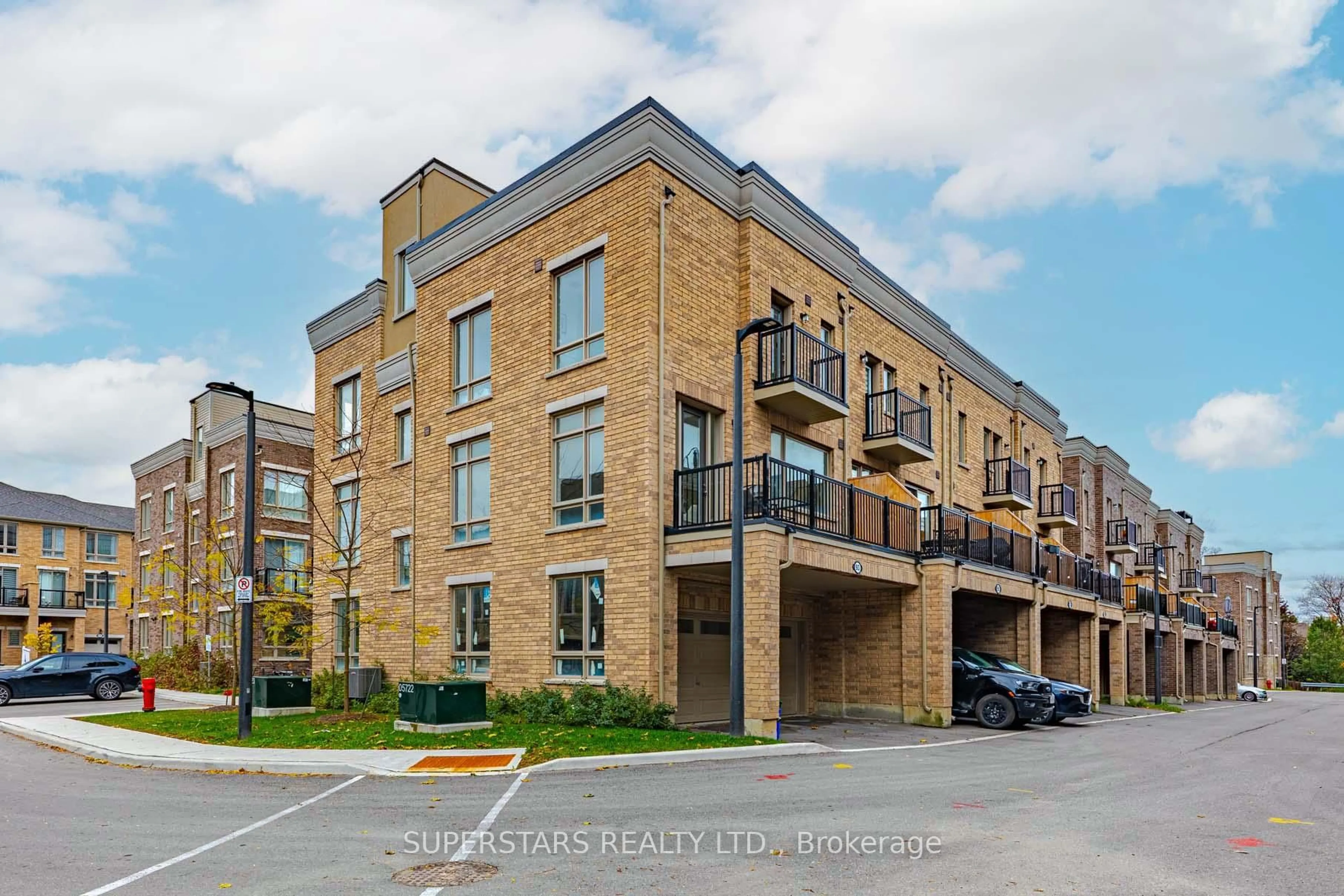 Home with brick exterior material, building for 93 Drover Circ, Whitchurch-Stouffville Ontario L4A 4X2