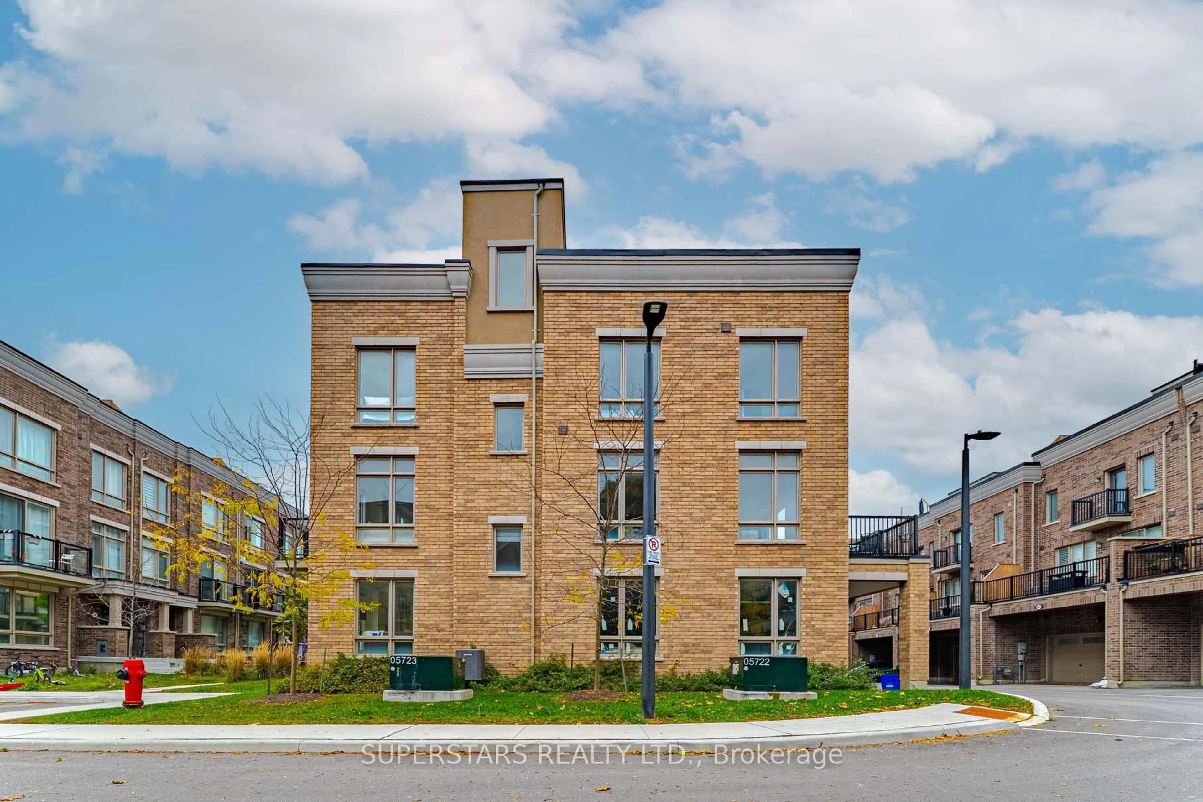 Home with brick exterior material, building for 93 Drover Circ, Whitchurch-Stouffville Ontario L4A 4X2