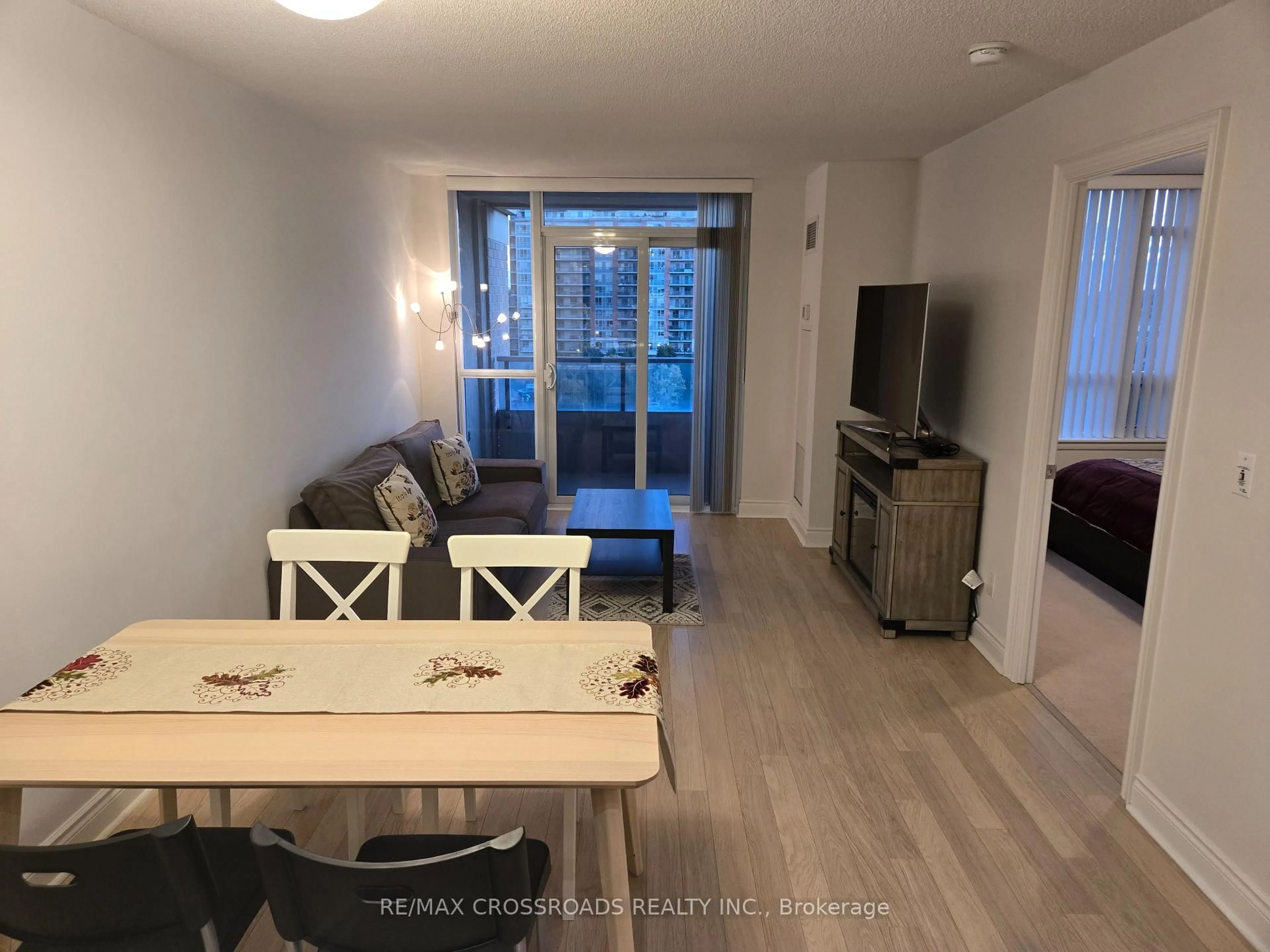 A pic of a room for 23 Cox Blvd #659, Markham Ontario L3R 7Z9