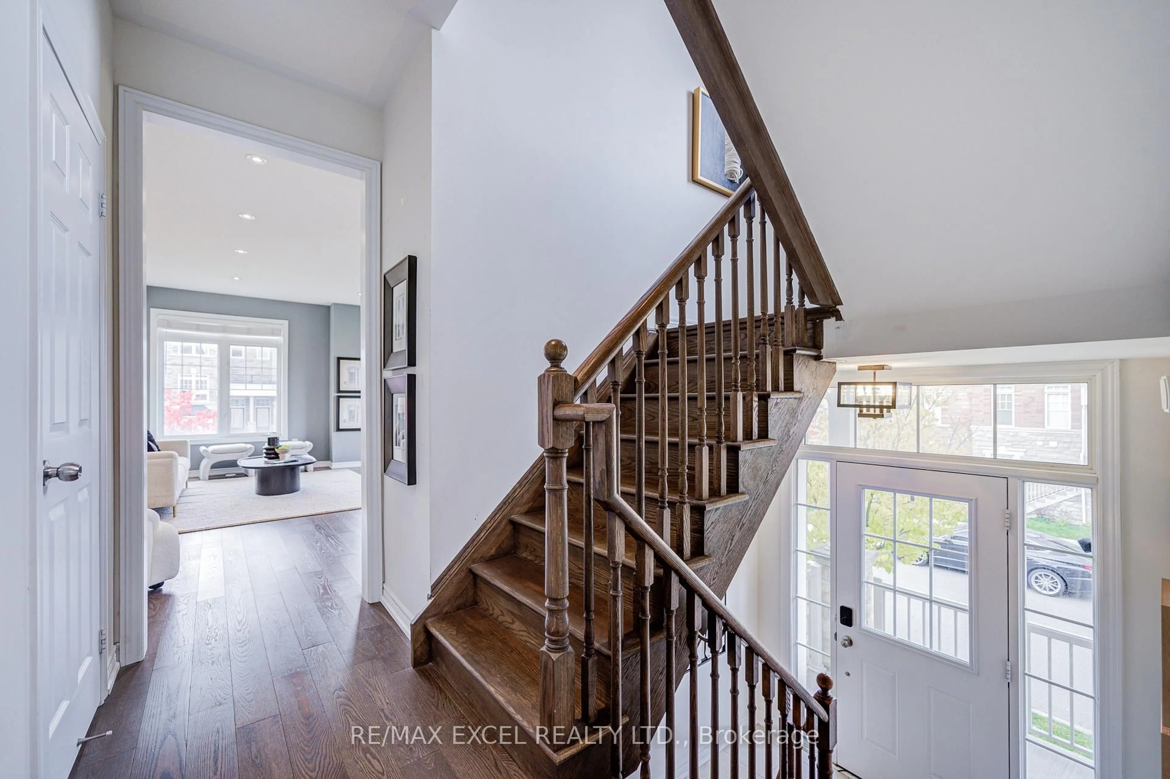 Unknown for 301 Delray Dr, Markham Ontario L6E 0P8