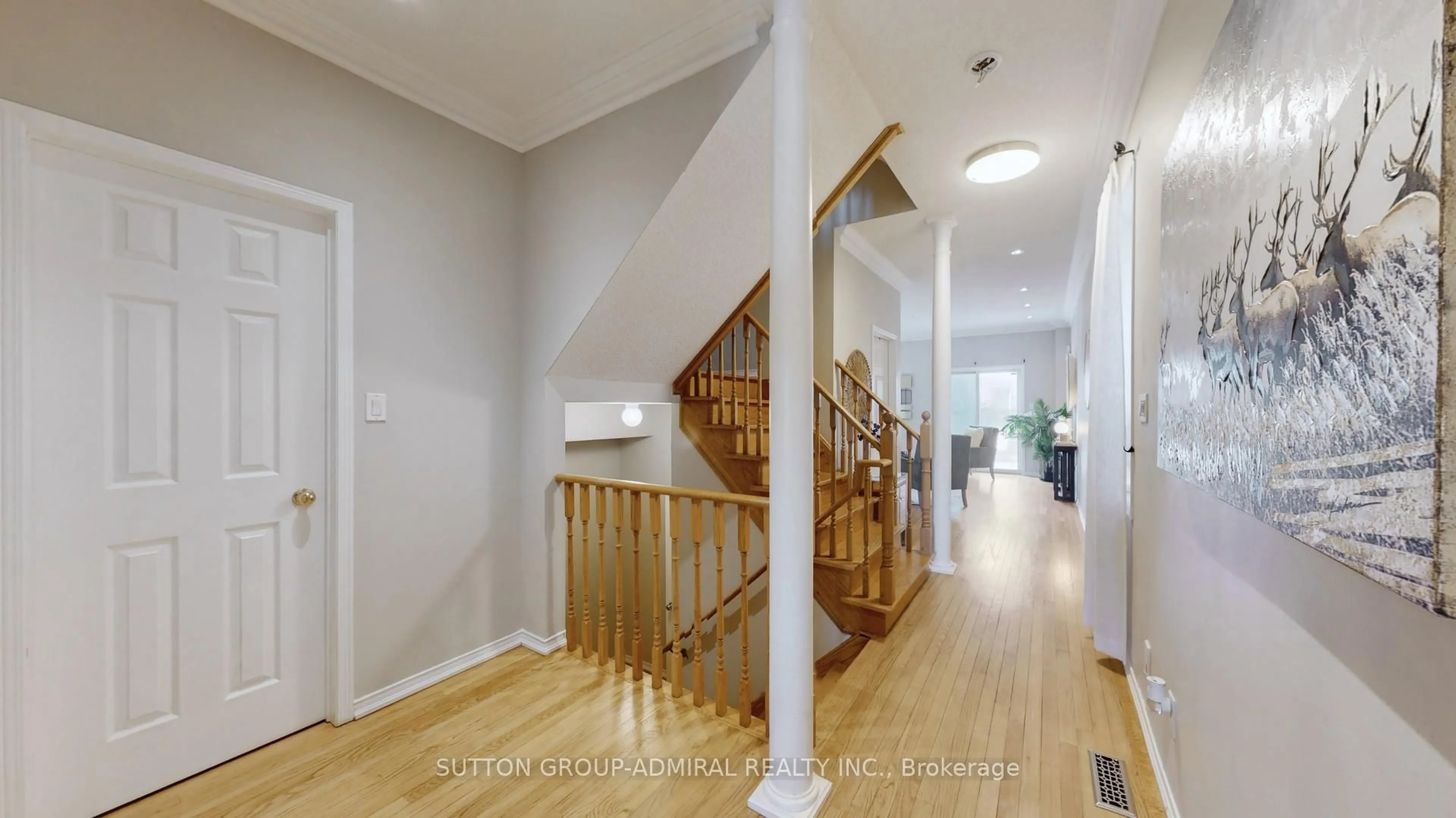 Indoor foyer for 216 Maple Sugar Lane, Vaughan Ontario L4J 9A8