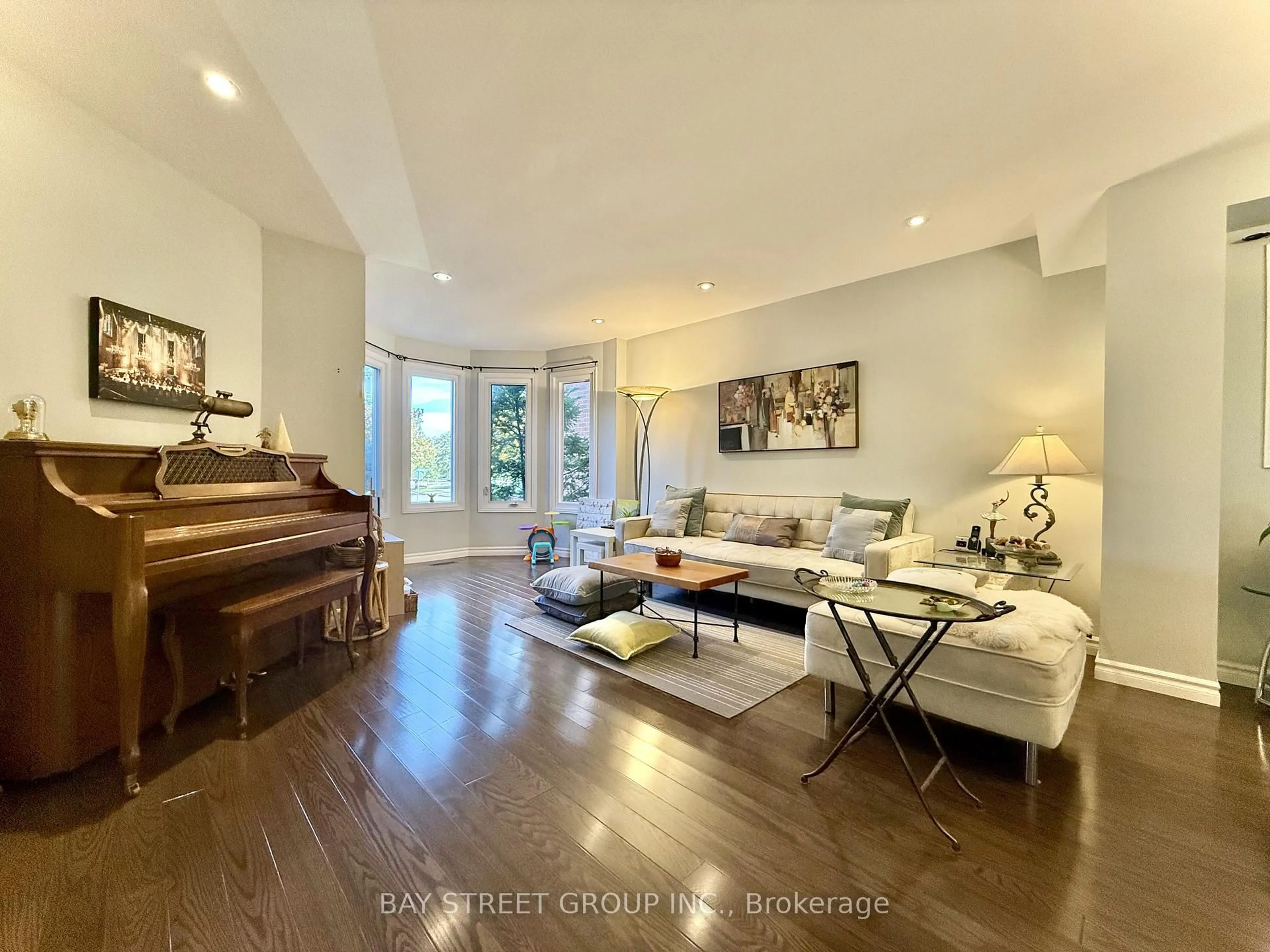 Living room with furniture, unknown for 65 Rosedale Heights Dr, Vaughan Ontario L4J 4T8