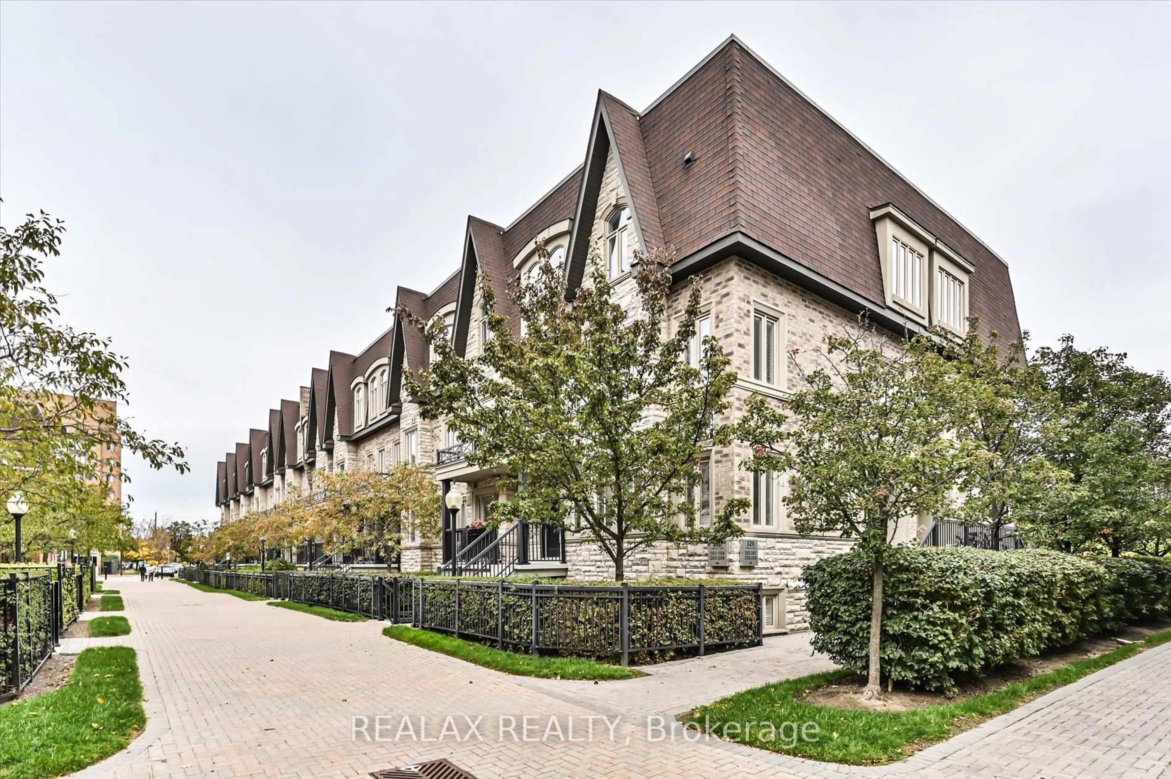 Home with brick exterior material, street for 320 John St #207, Markham Ontario L3T 0B1