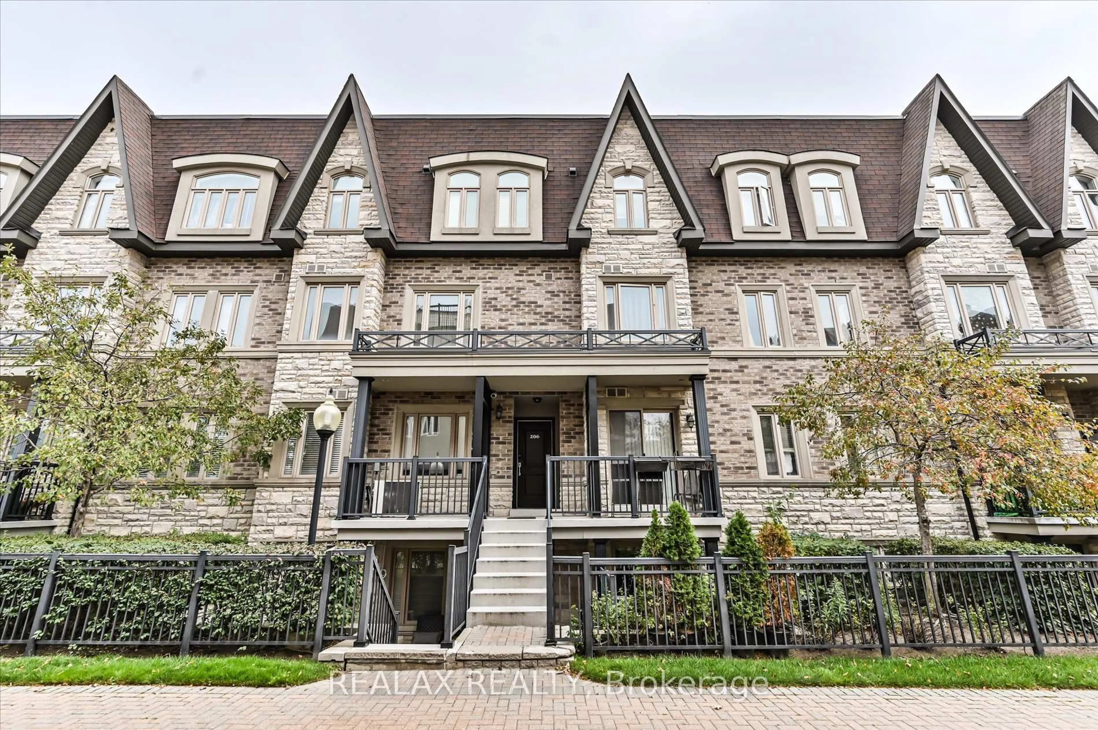 Home with brick exterior material, street for 320 John St #207, Markham Ontario L3T 0B1