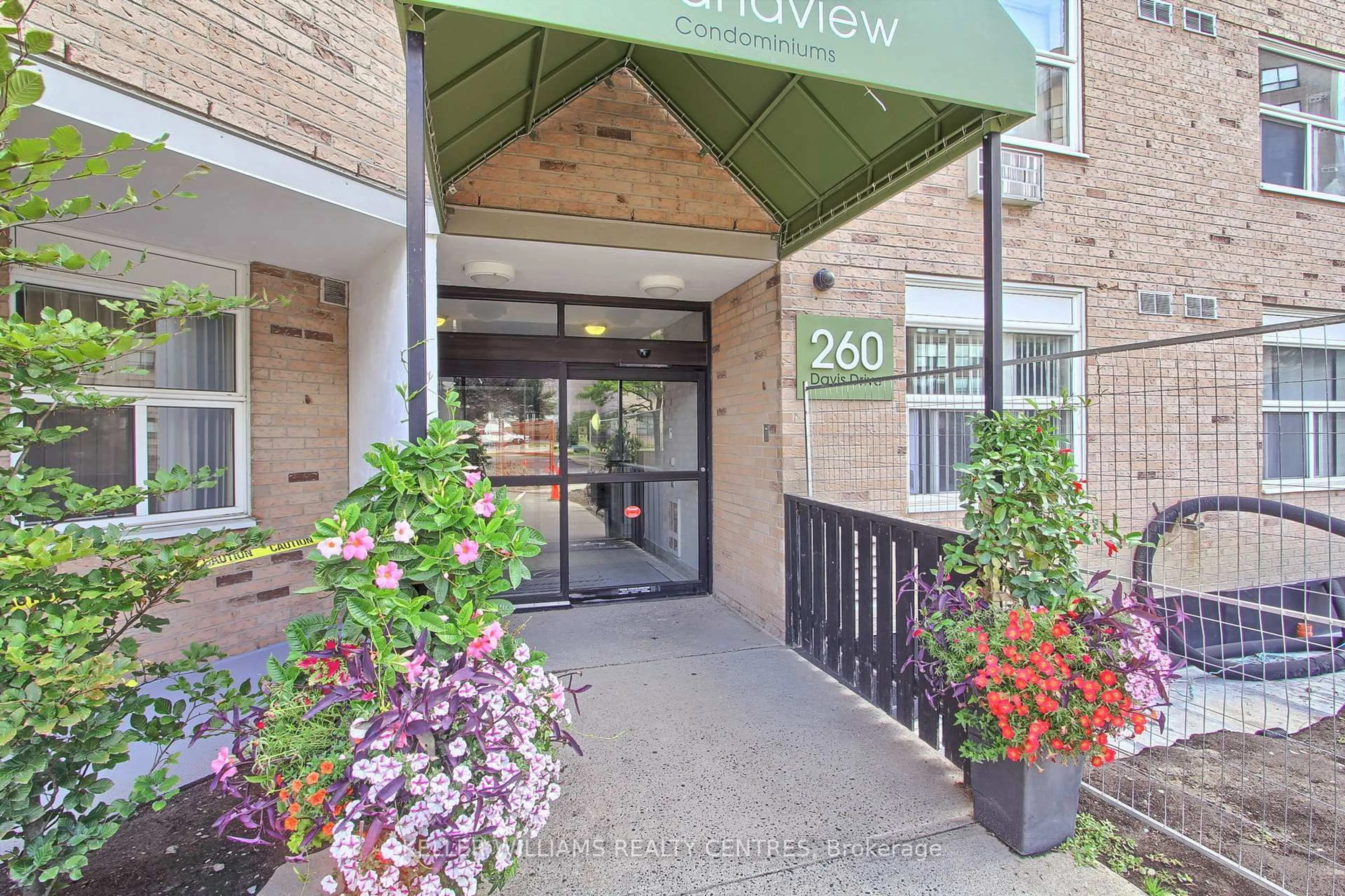 Unknown for 260 Davis Dr #408, Newmarket Ontario L3Y 7C3