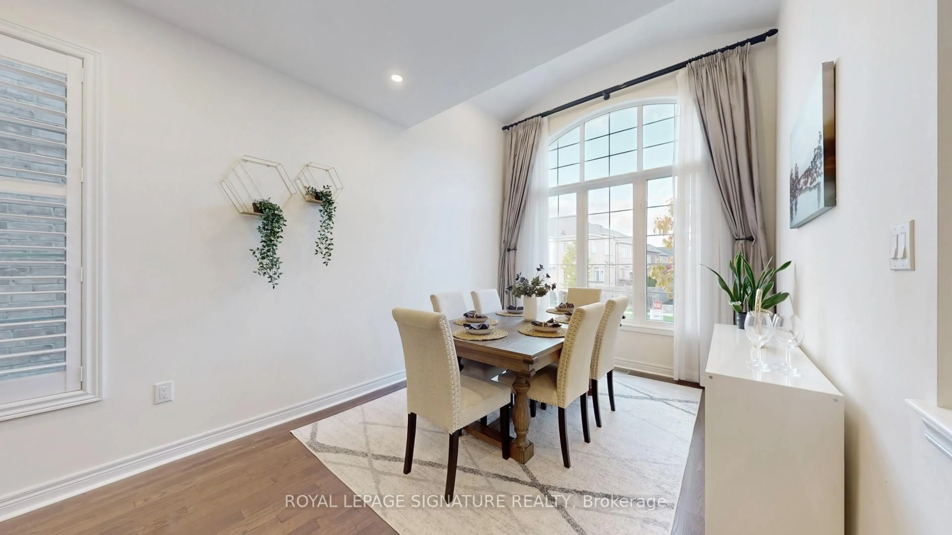 Dining room, unknown for 23 Frederick Stamm Cres, Markham Ontario L6C 0X2