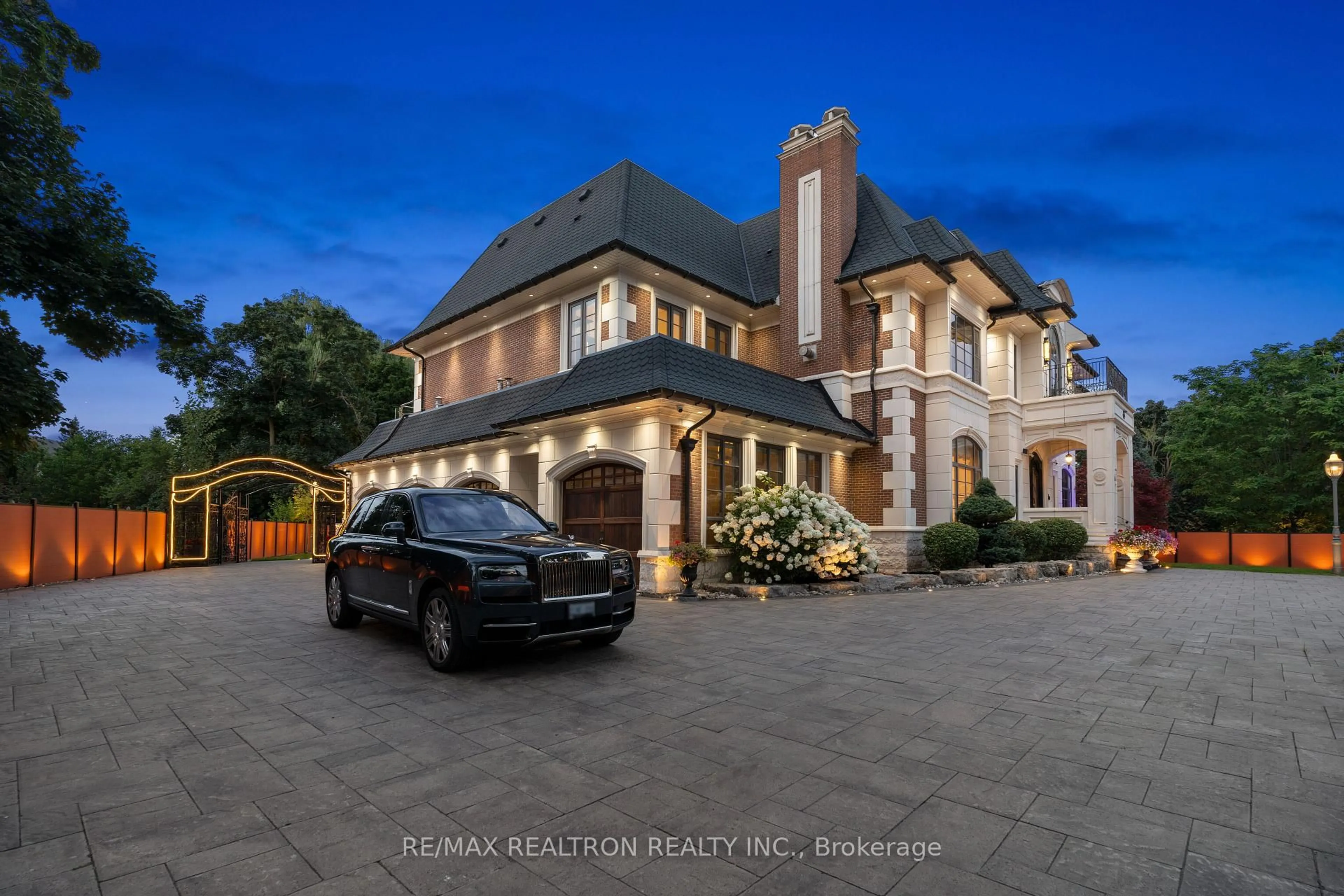 Unknown for 20 Bryson Dr, Richmond Hill Ontario L4C 6E3