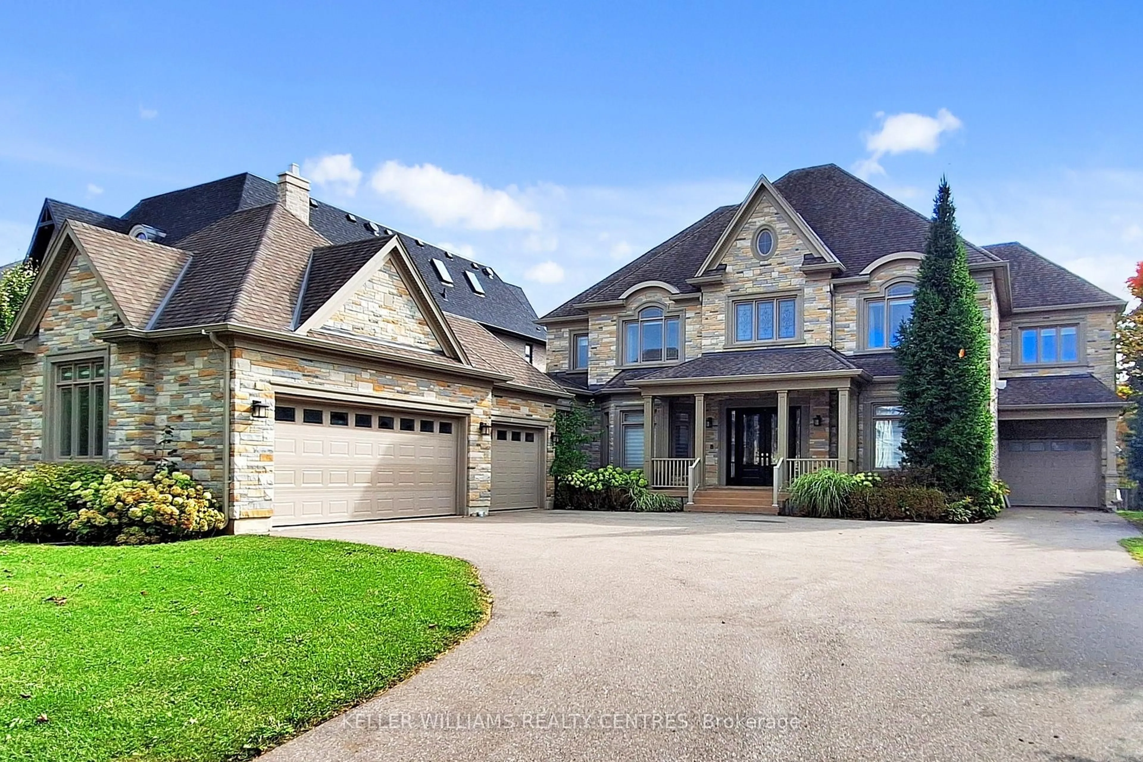 Home with brick exterior material, street for 33 Maple Grove Ave, Richmond Hill Ontario L4E 2V1