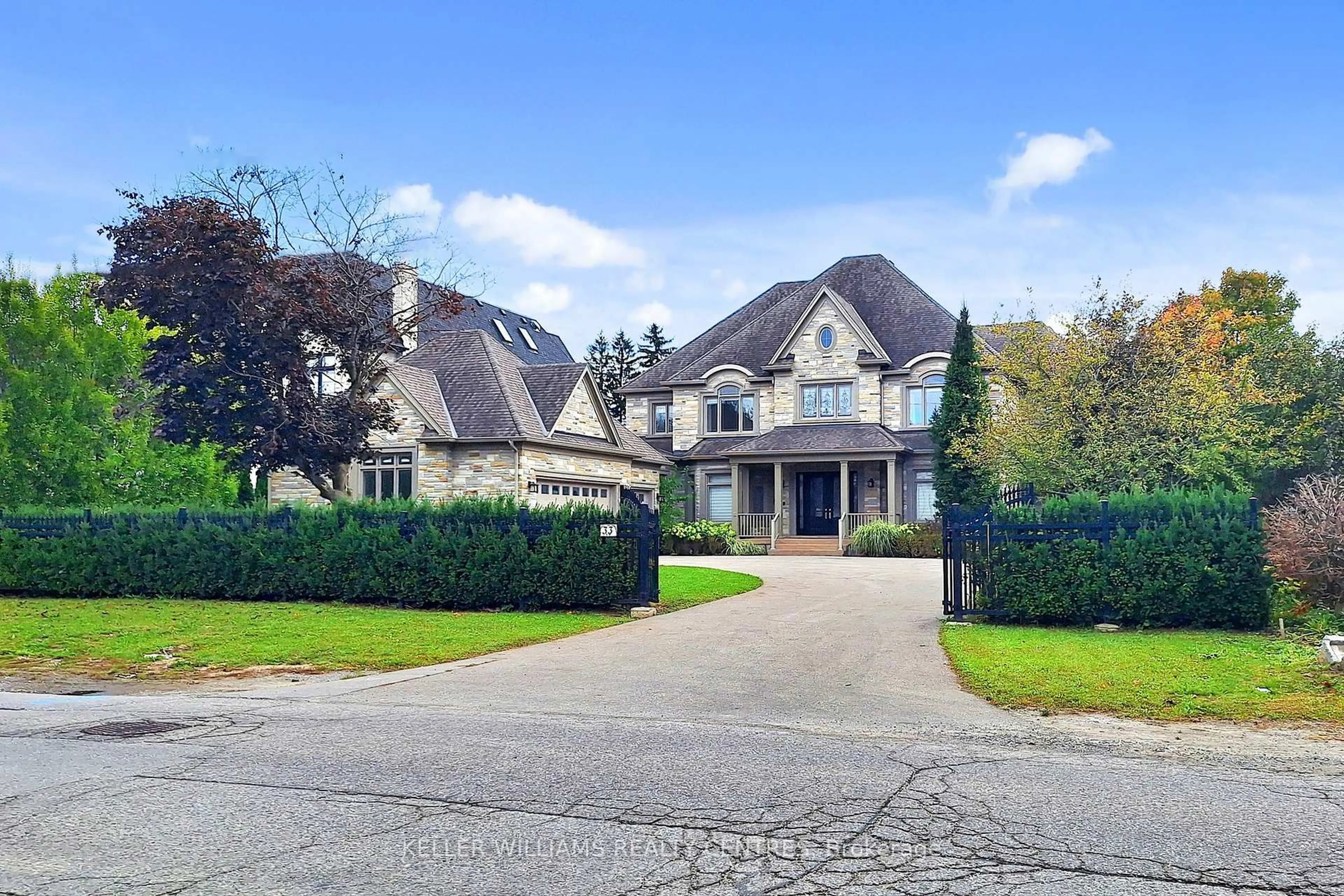 Home with brick exterior material, street for 33 Maple Grove Ave, Richmond Hill Ontario L4E 2V1