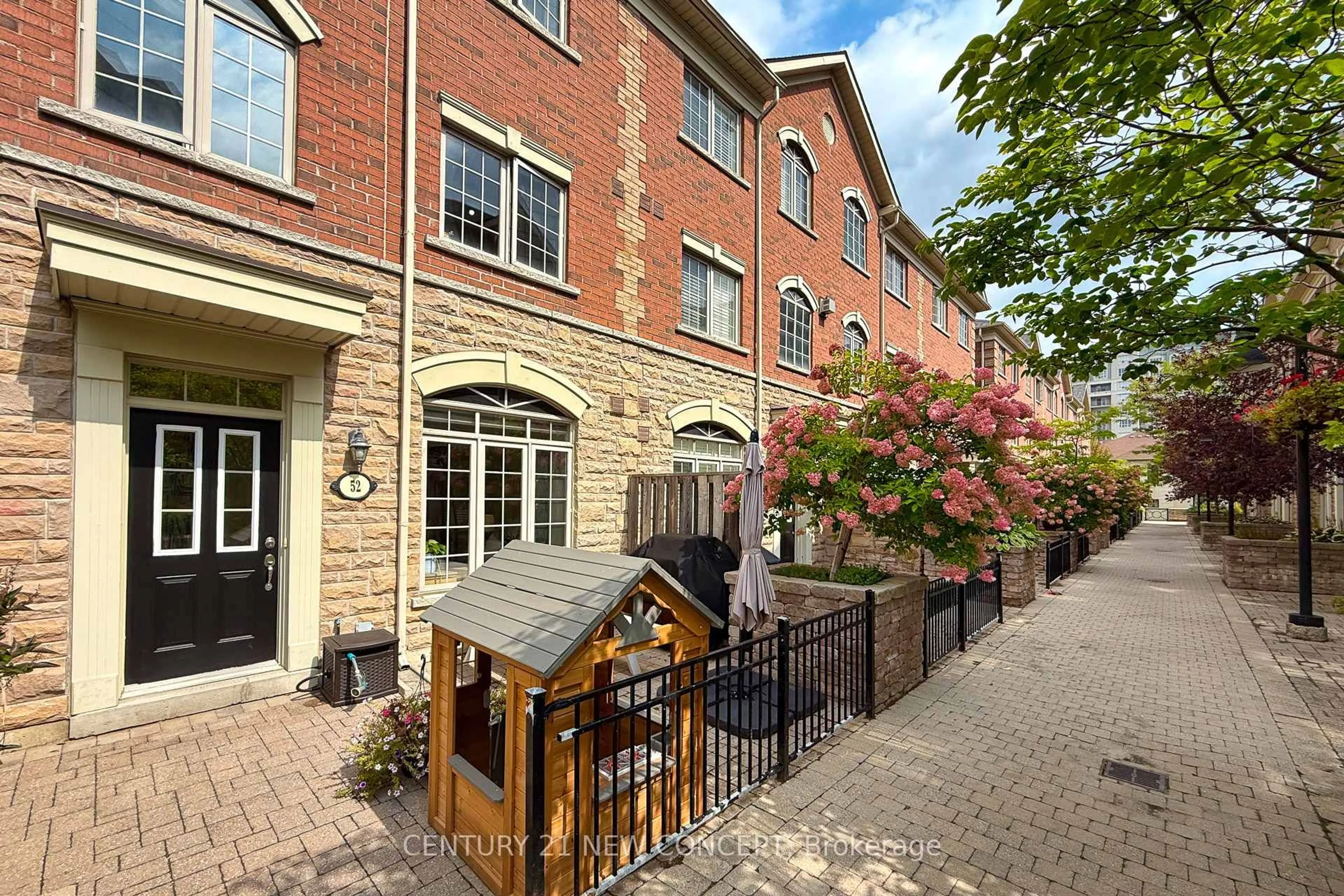 Home with brick exterior material, street for 8 Brighton Pl #52, Vaughan Ontario L4J 0E3