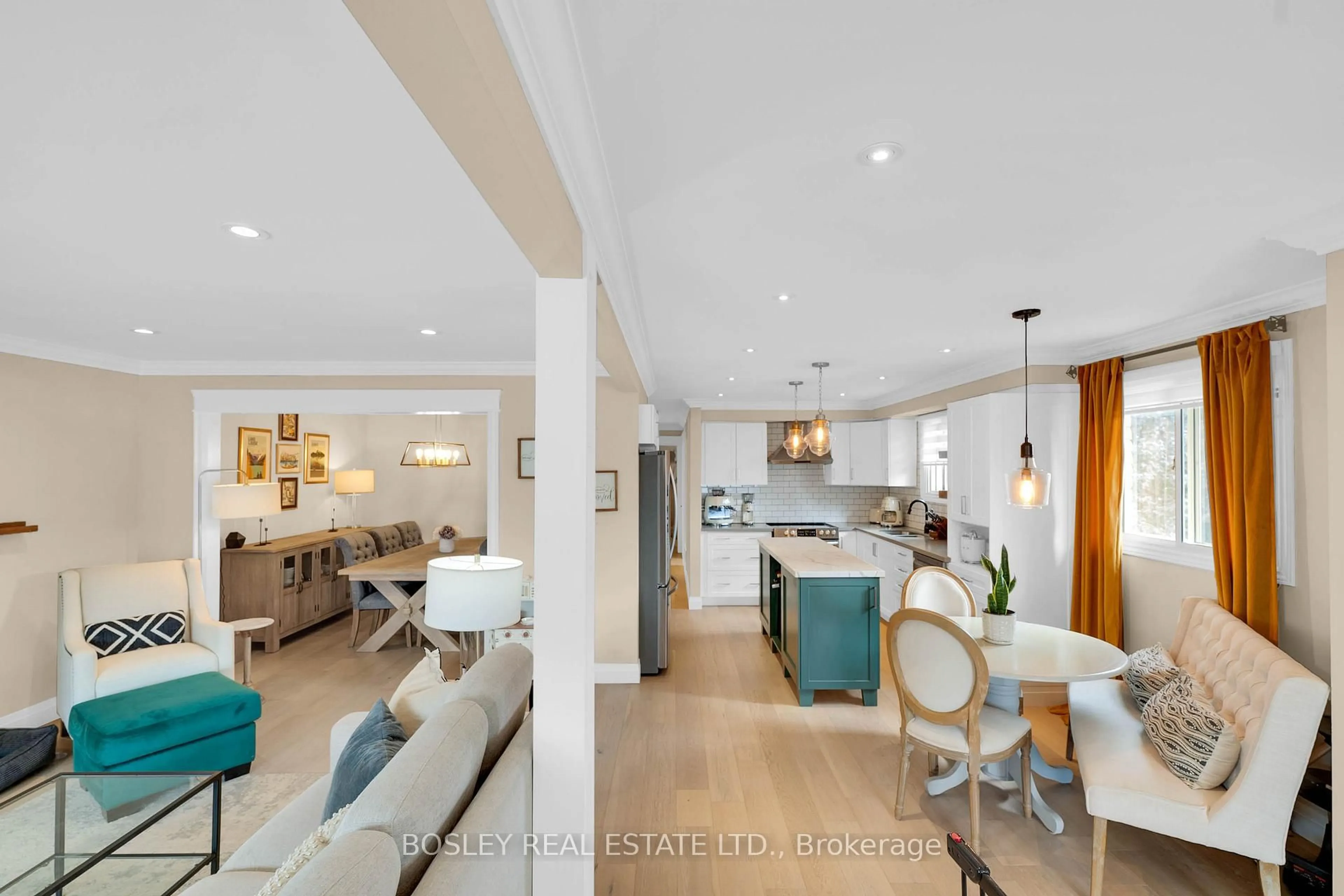 Open concept kitchen, unknown for 409 Colborne St, Bradford West Gwillimbury Ontario L3Z 2E5