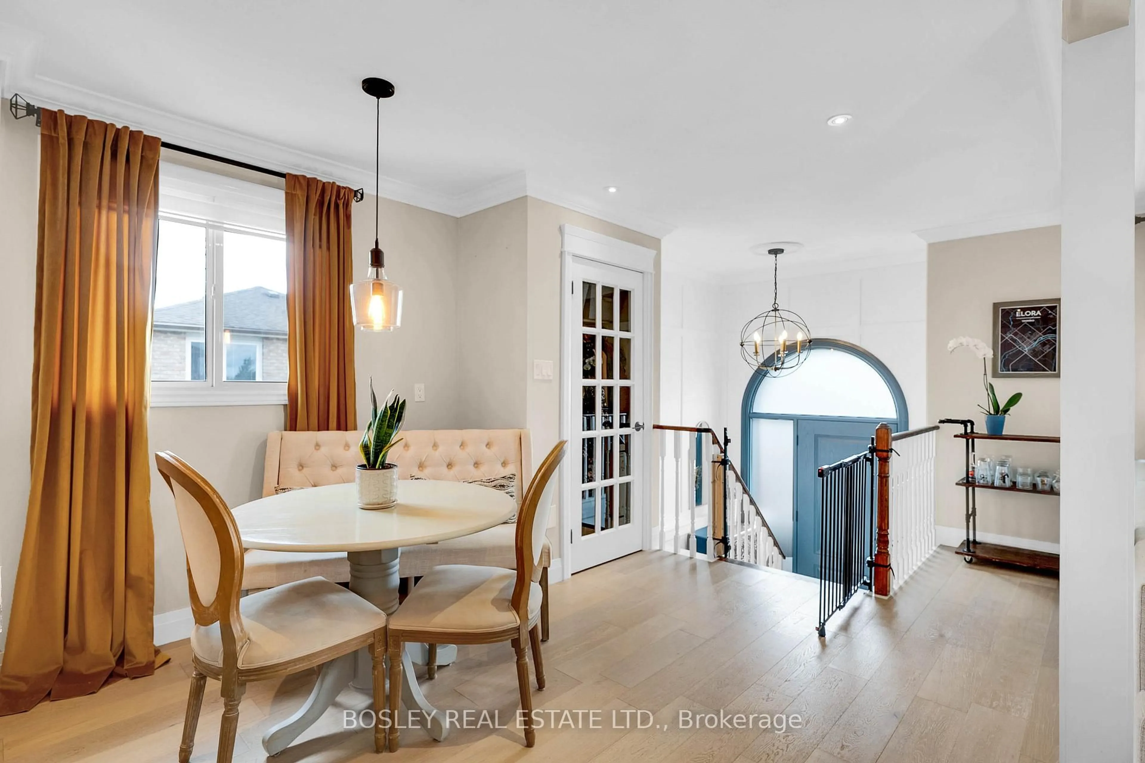 Dining room, unknown for 409 Colborne St, Bradford West Gwillimbury Ontario L3Z 2E5