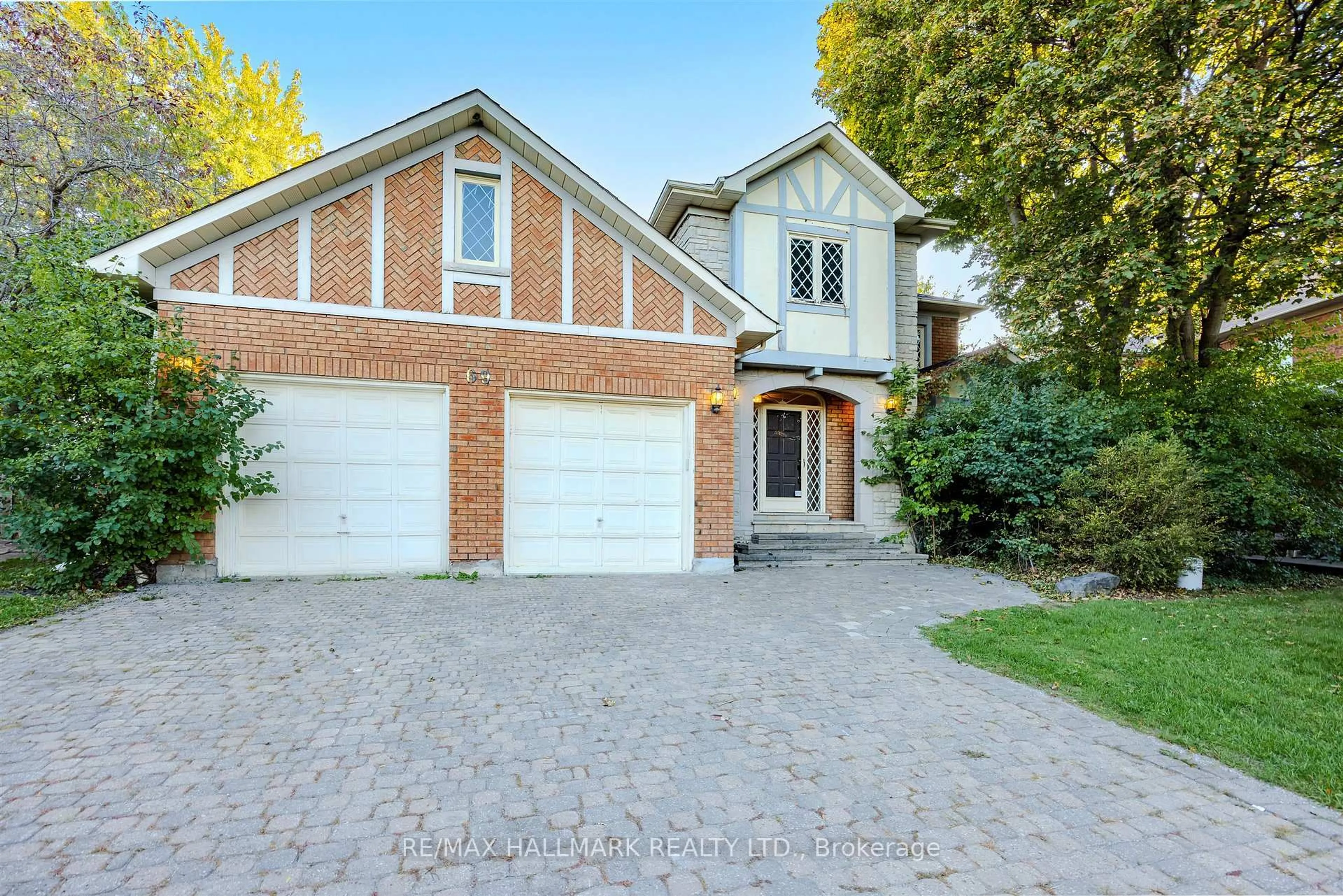Home with brick exterior material, street for 69 King's Cross Ave, Richmond Hill Ontario L4B 2T2