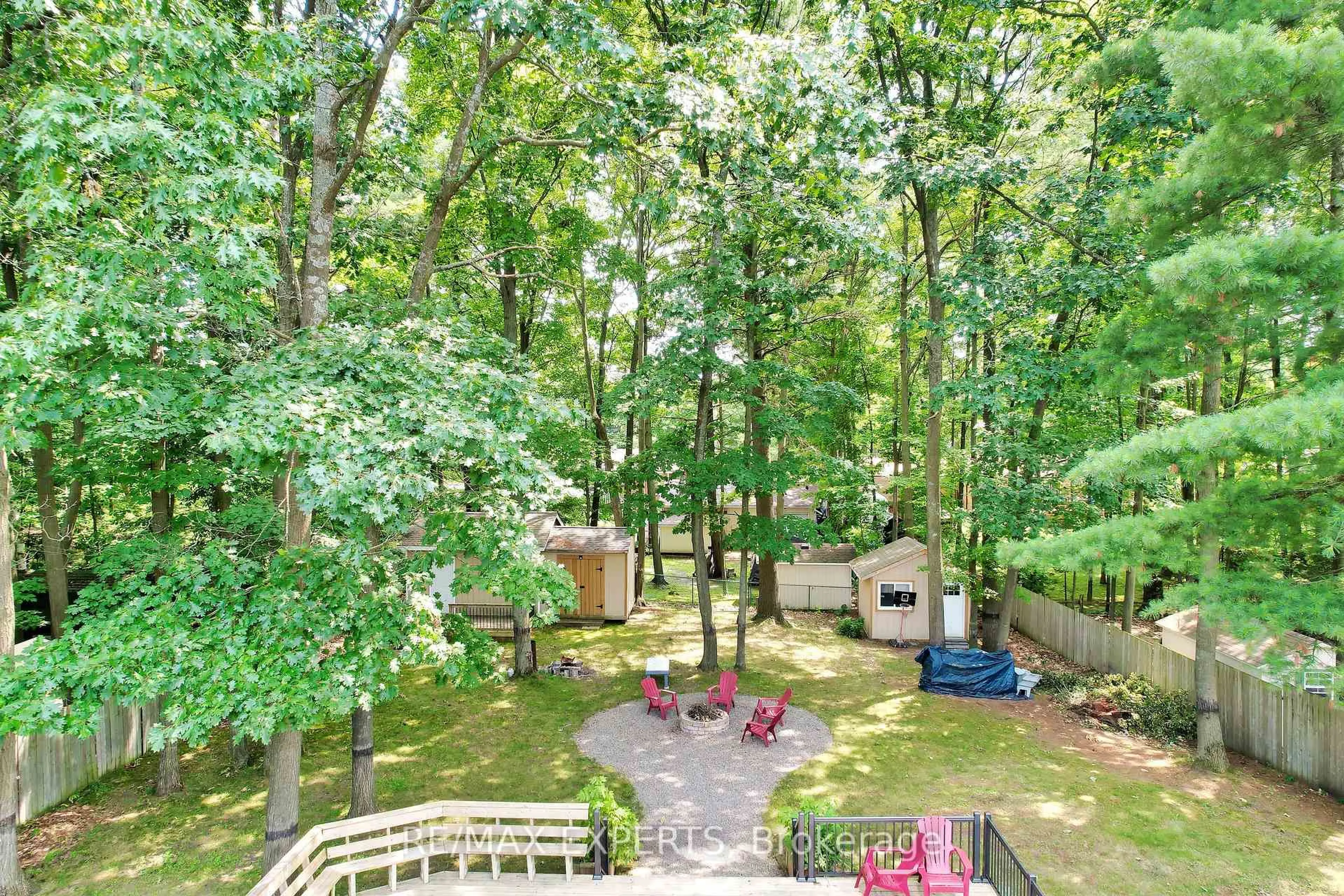 Unknown for 203 Park Ave, East Gwillimbury Ontario L9N 1J7