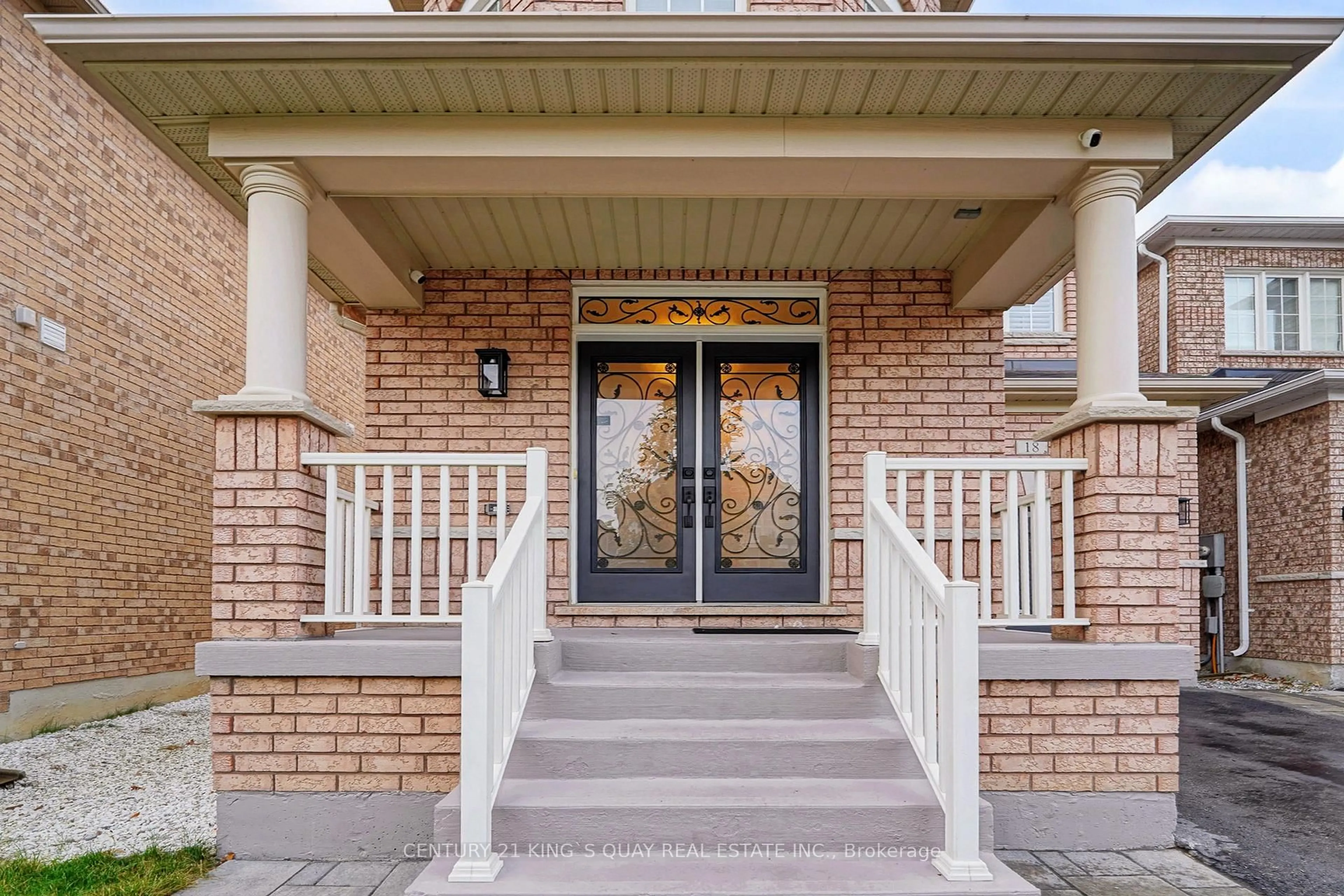 Unknown for 18 Edgehill Ave, Whitchurch-Stouffville Ontario L4A 0V4