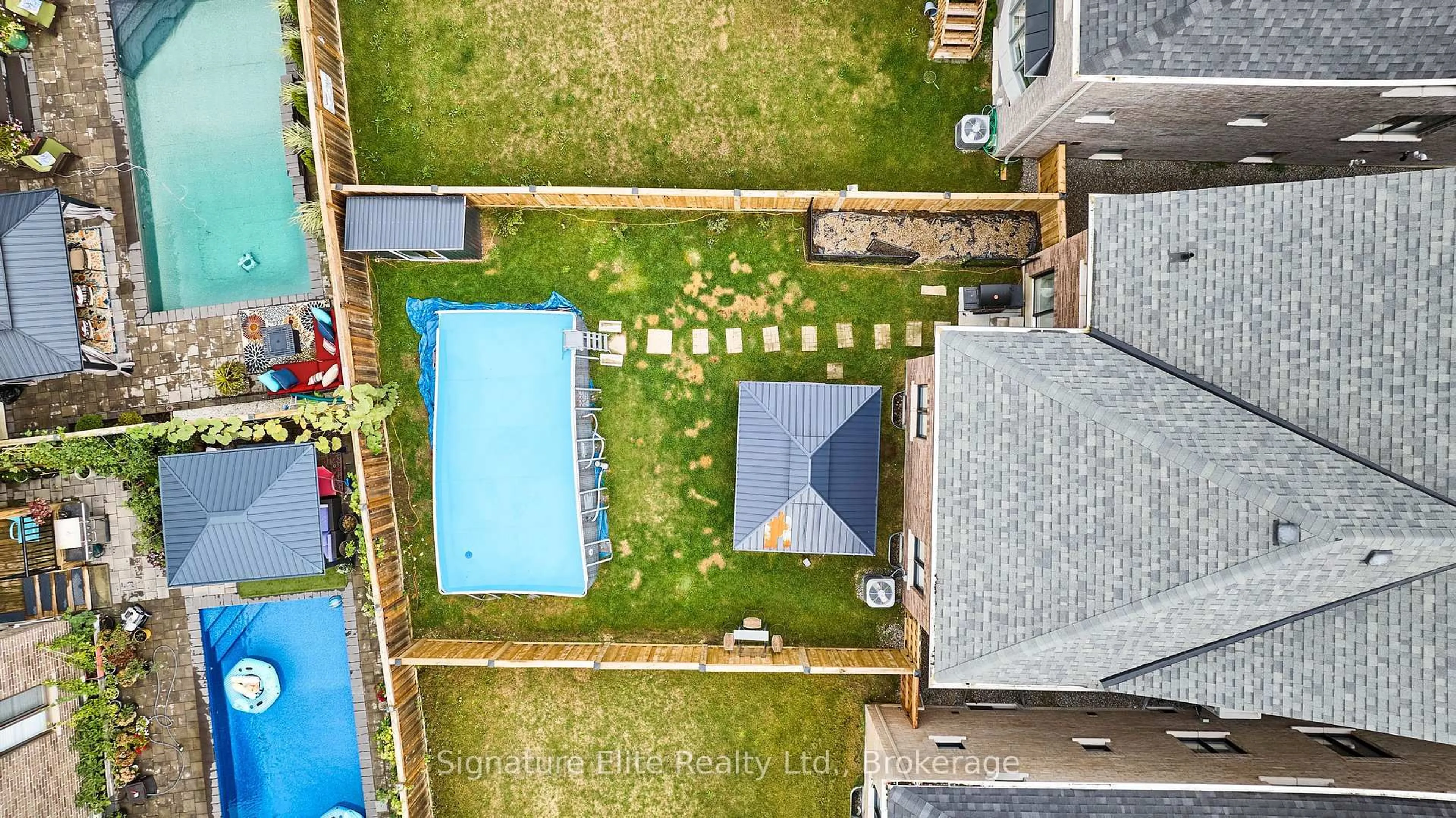 A pic from outside/outdoor area/front of a property/back of a property/a pic from drone, water/lake/river/ocean view for 1344 Blackmore St, Innisfil Ontario L9S 0J8