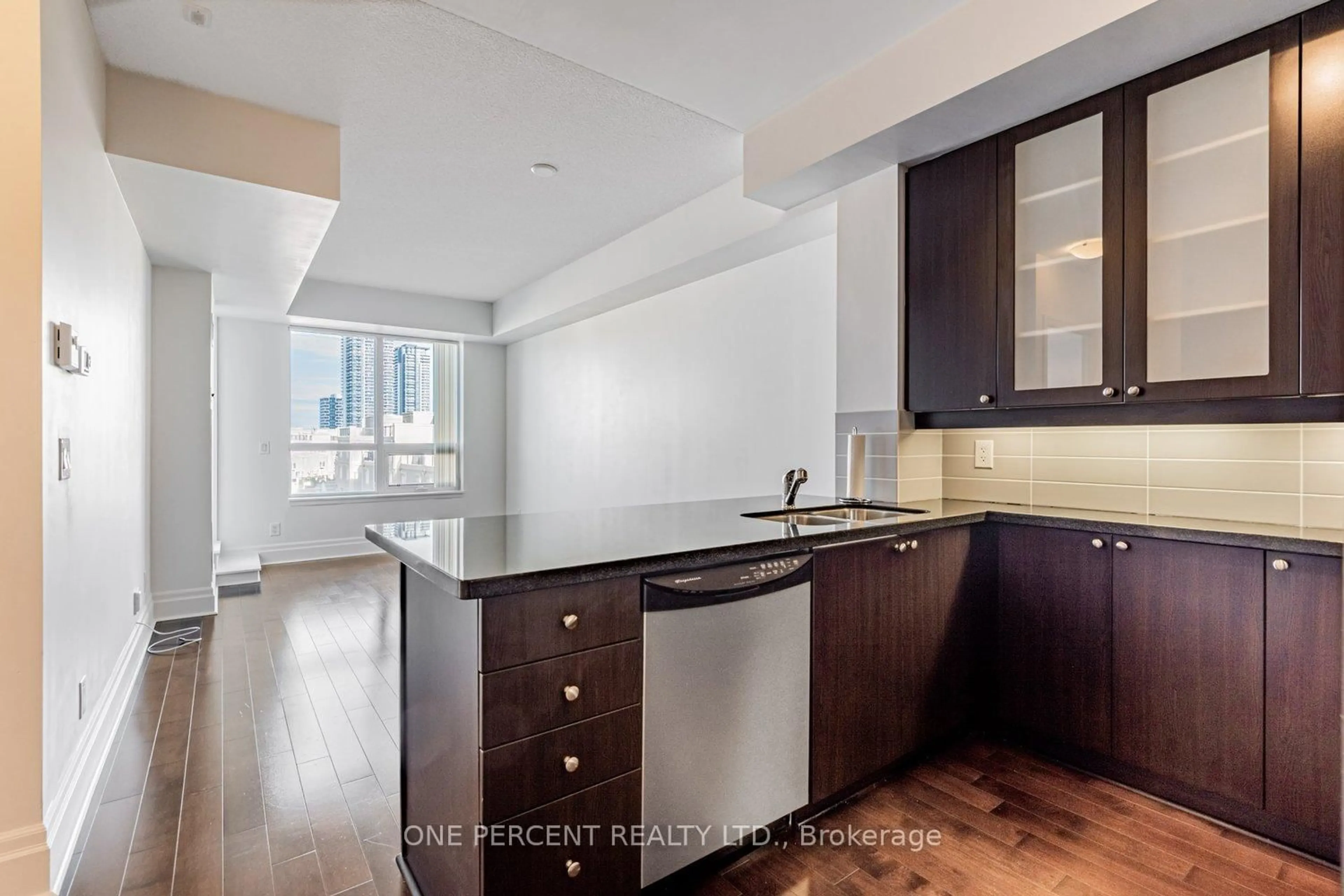 Open concept kitchen, unknown for 21 Upper Duke Cres #401, Markham Ontario L6G 0B7