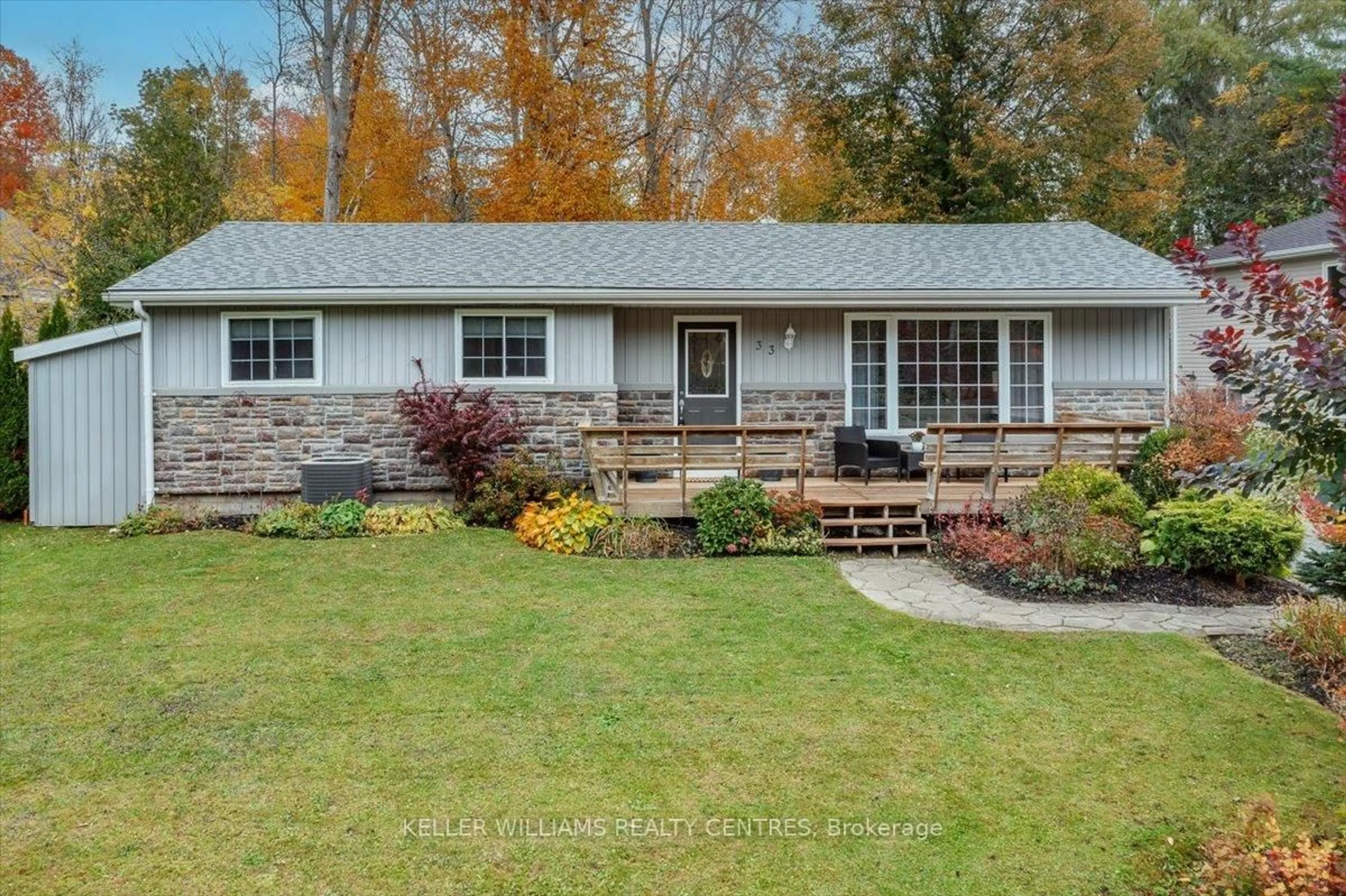 Home with vinyl exterior material, unknown for 33 Mourning Dove Rd, Georgina Ontario L0E 1R0