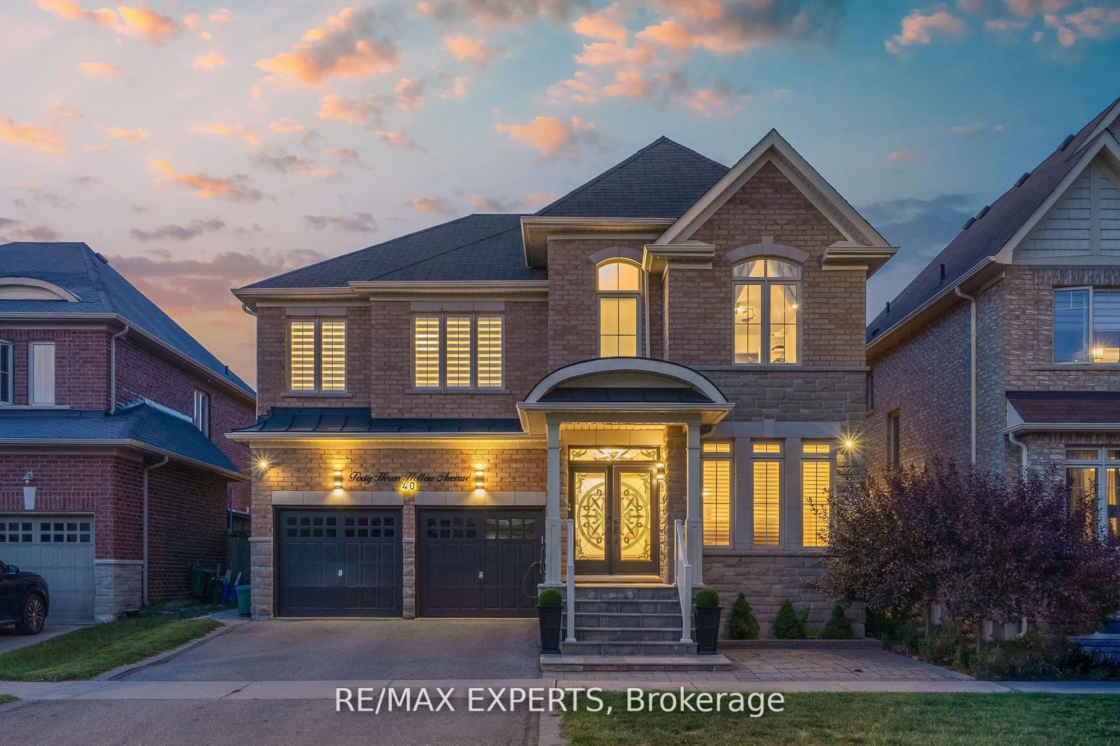 Home with brick exterior material, street for 40 Heron Hollow Ave, Richmond Hill Ontario L4E 0G9