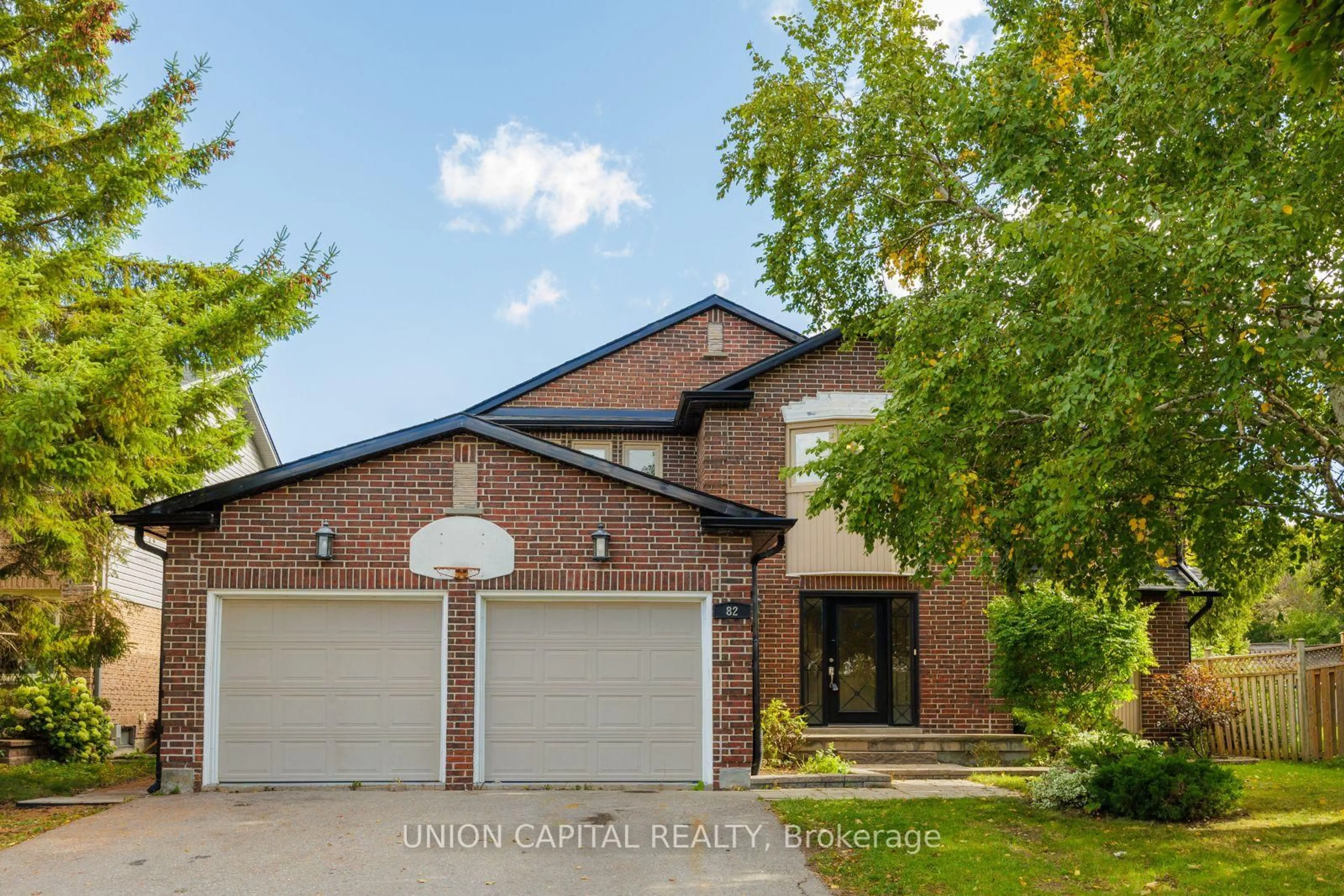 Home with brick exterior material, street for 82 Old Yonge St, Aurora Ontario L4G 6C7