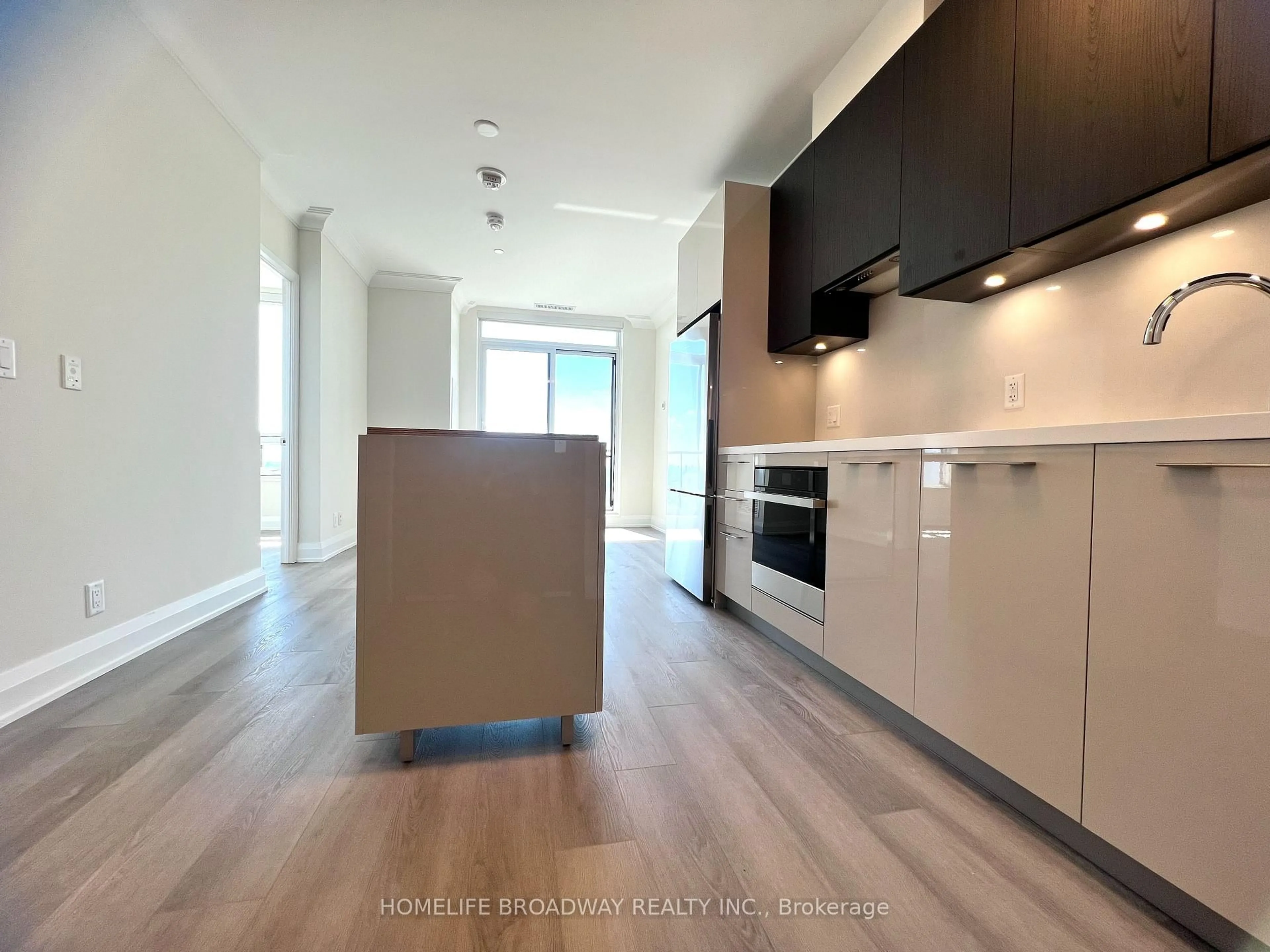 Open concept kitchen, wood/laminate floor for 8 Water Walk Dr #4602, Markham Ontario L3R 6L4