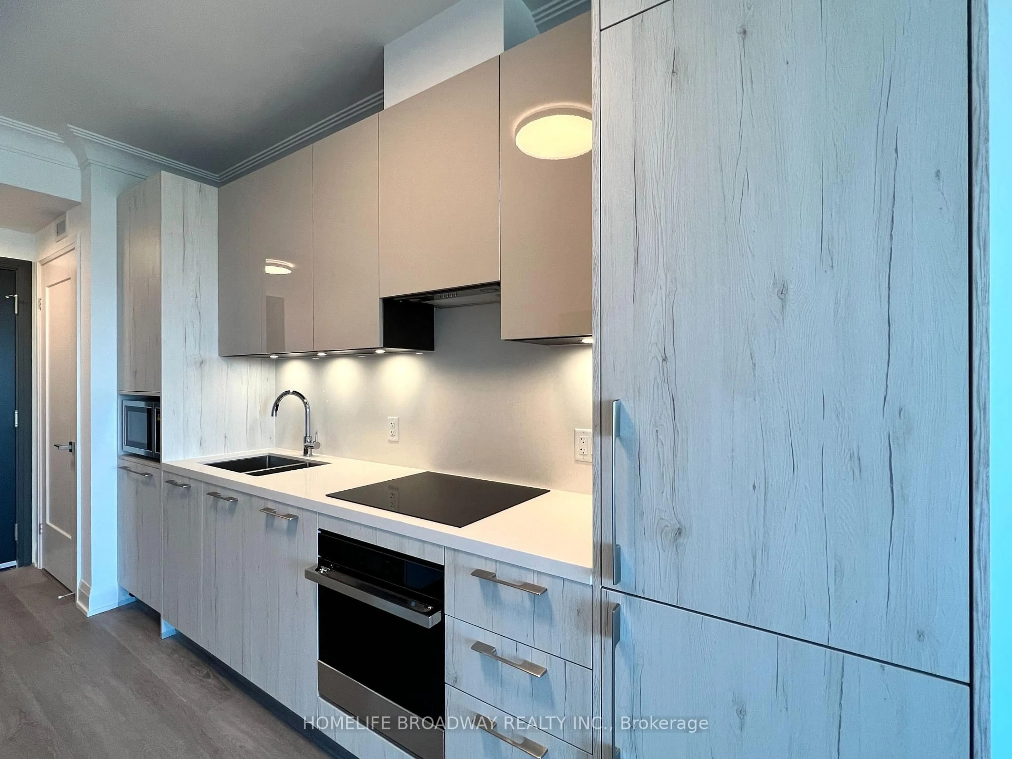 Contemporary kitchen, wood/laminate floor for 8 Water Walk Dr #3908, Markham Ontario L3R 6L4