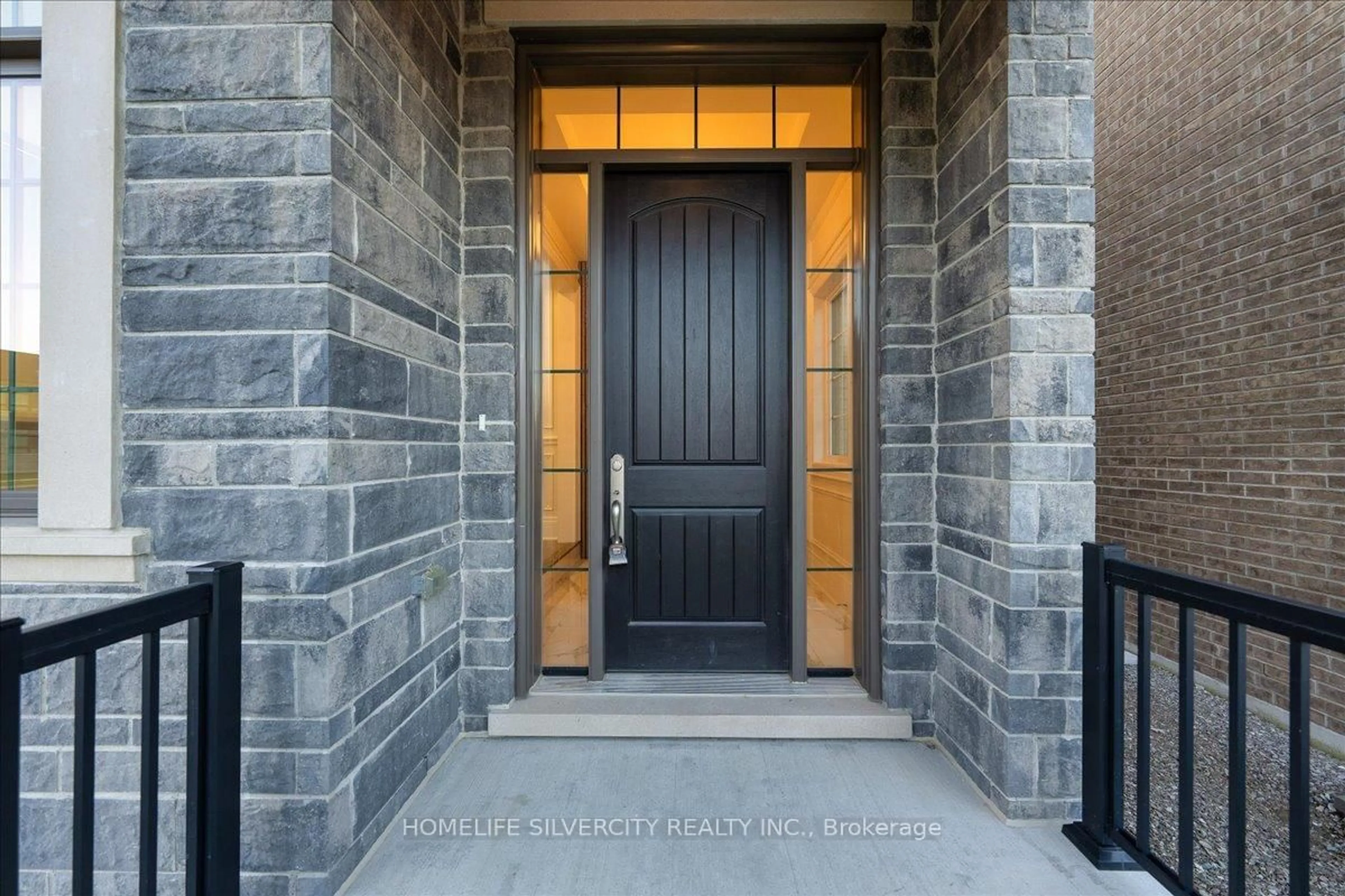 Indoor entryway for 7 Tilden St, Vaughan Ontario L3L 0G2