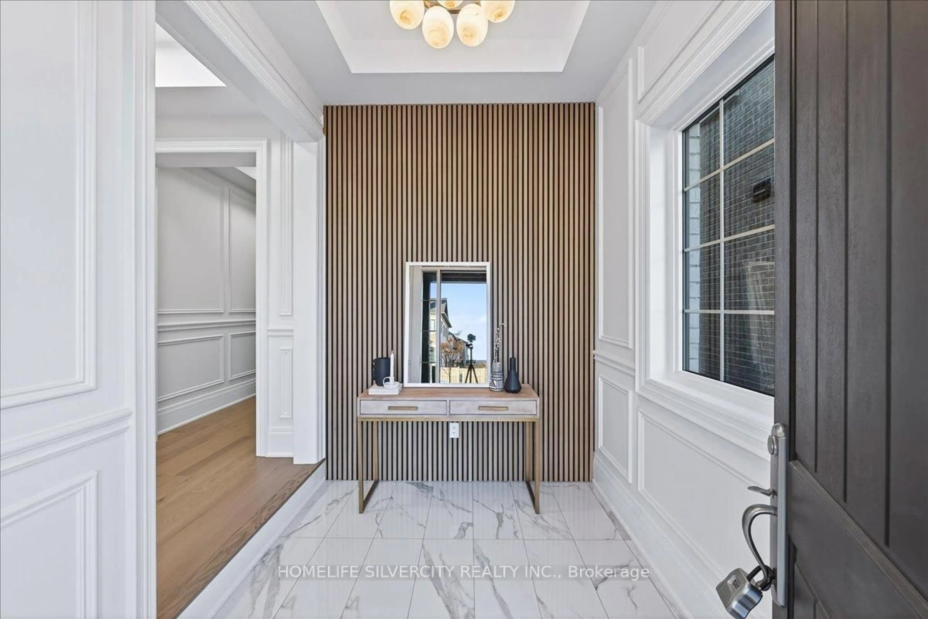 Indoor entryway for 7 Tilden St, Vaughan Ontario L3L 0G2