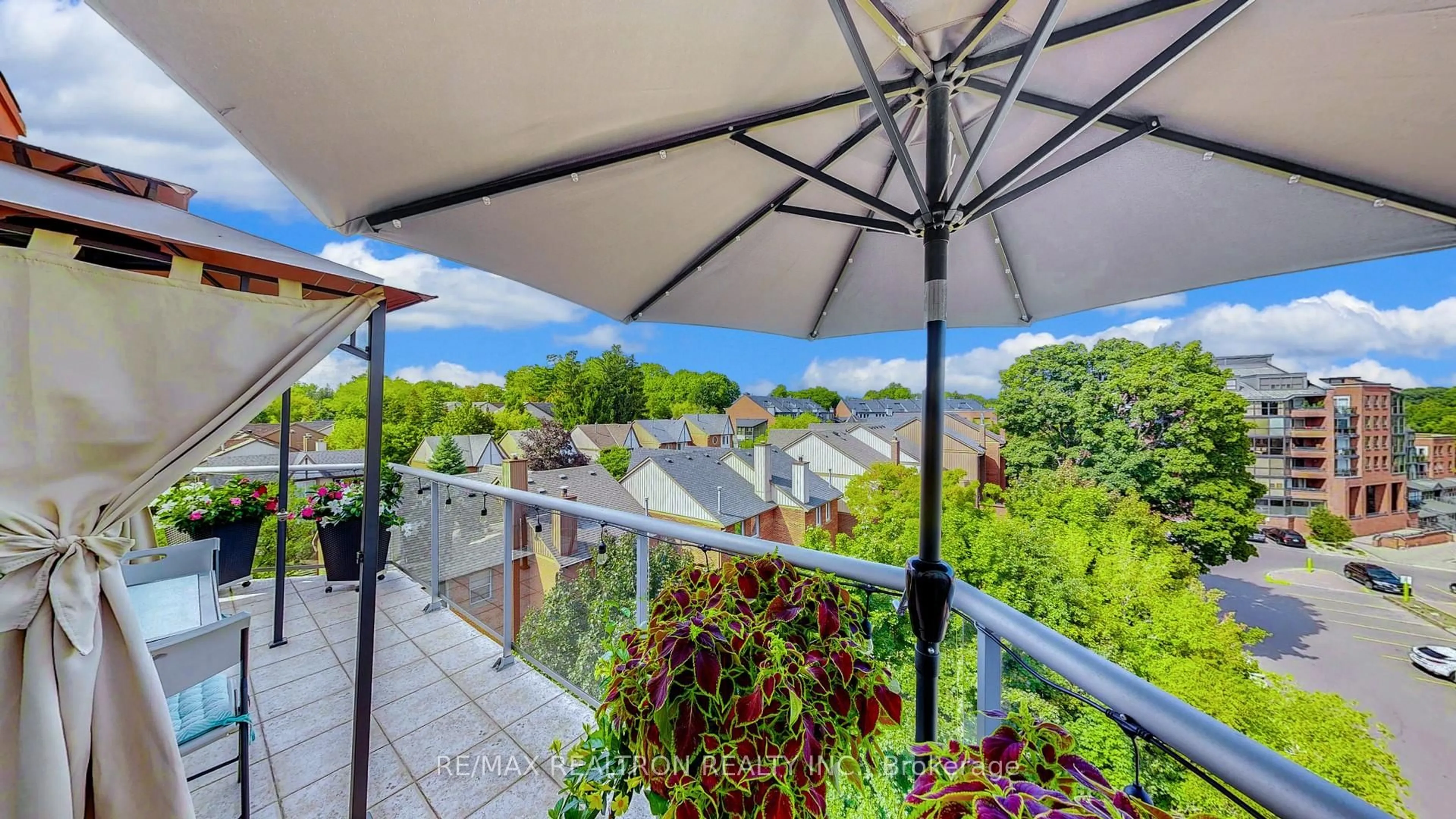 Balcony in the apartment, city buildings view from balcony for 160 Woodbridge Ave #PH609, Vaughan Ontario L4L 0B8