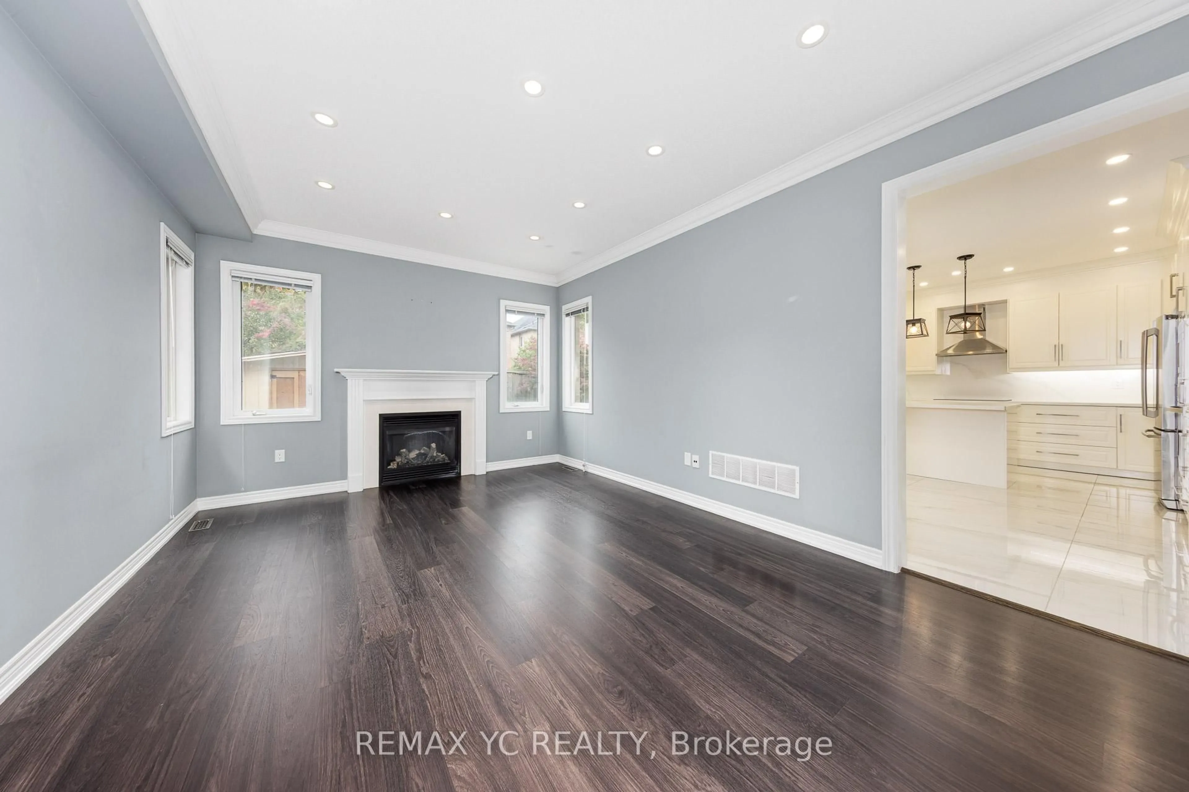 A pic of a room for 7 Riverhill Dr, Vaughan Ontario L6A 0P2