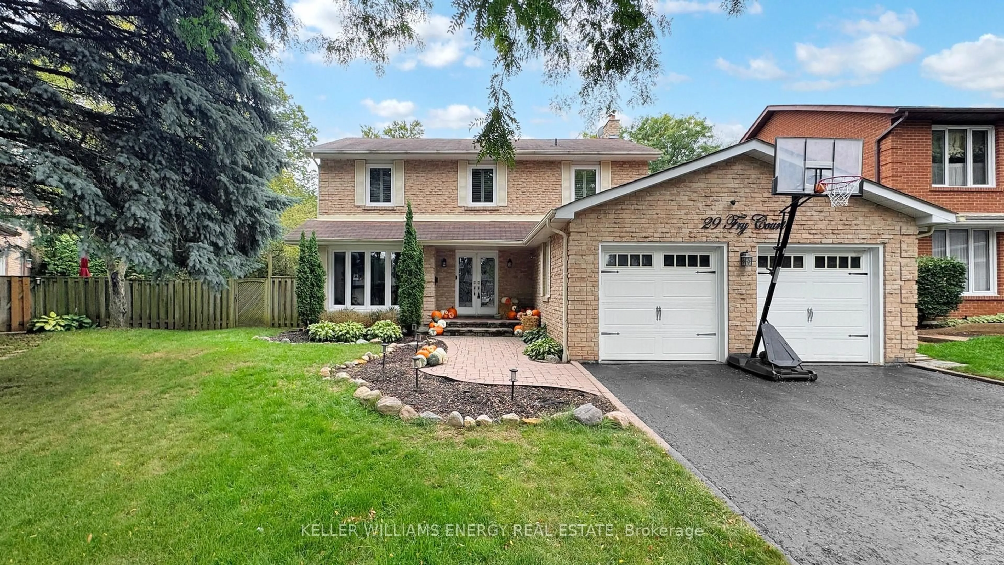 Home with brick exterior material, street for 29 Fry Crt, Markham Ontario L3P 4G9