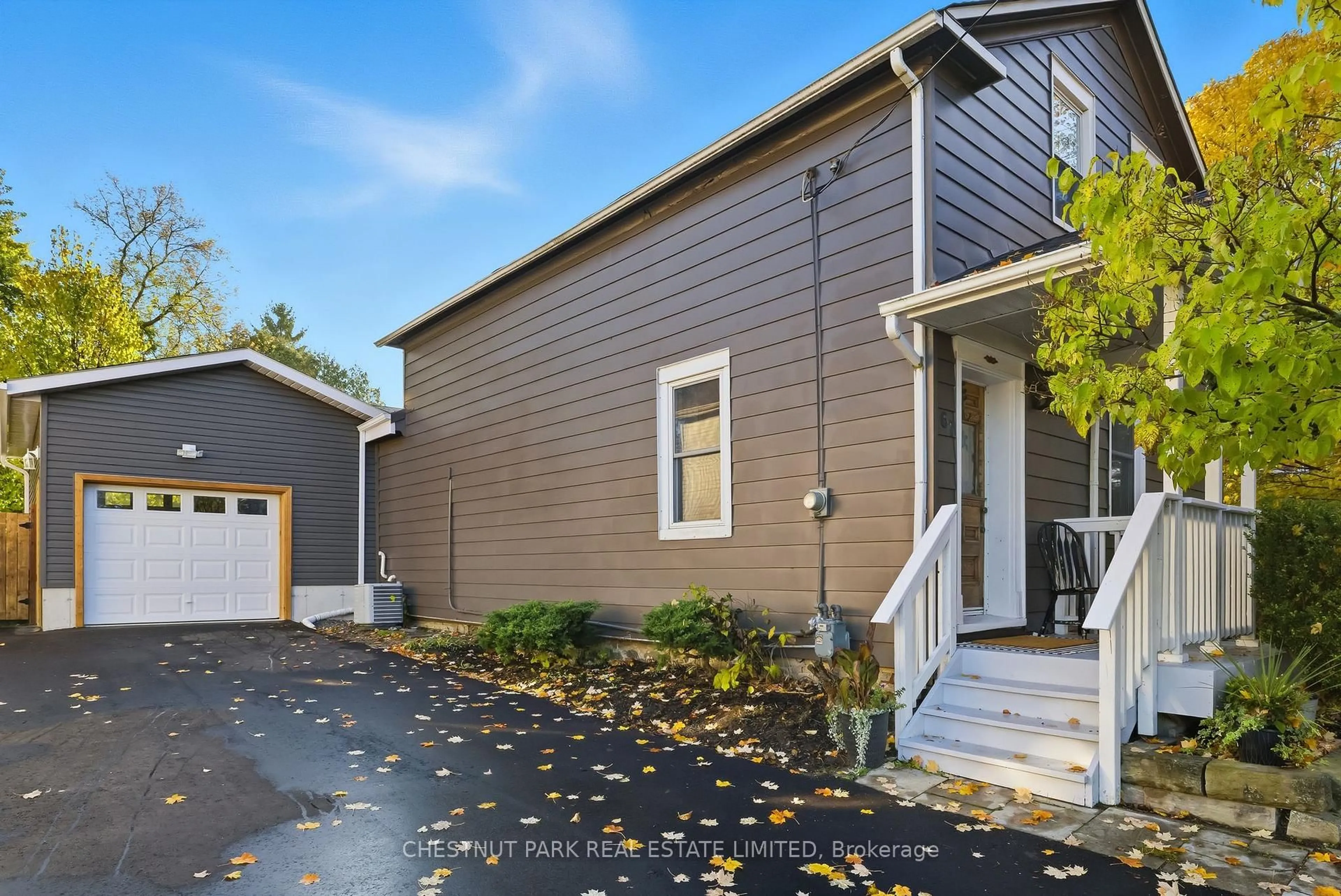 Home with vinyl exterior material, street for 67 Main St, Uxbridge Ontario L9P 1J4