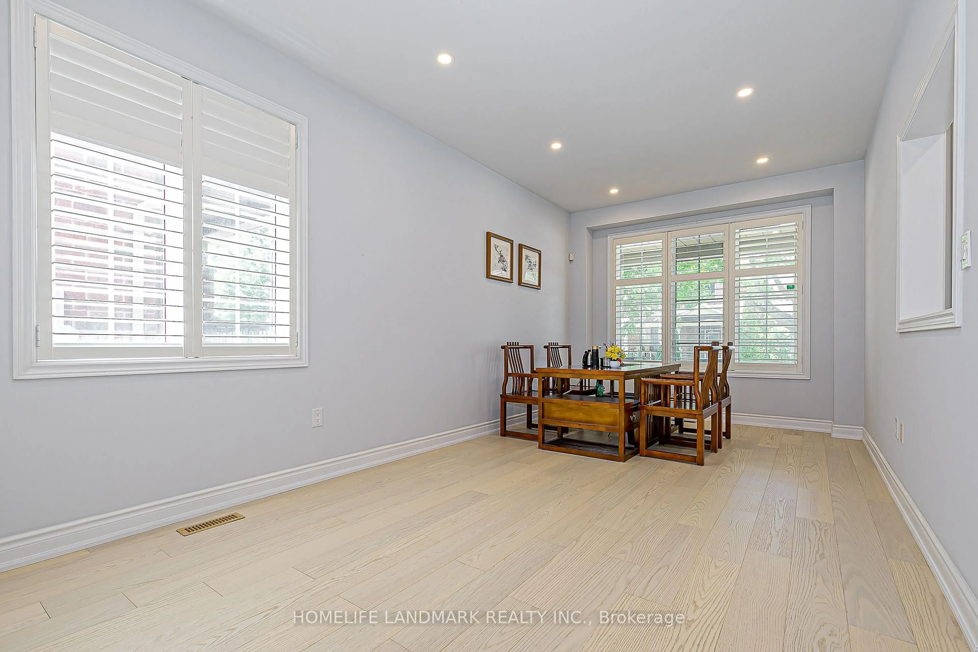 Unknown for 9 Longwood Ave, Richmond Hill Ontario L4E 4B1