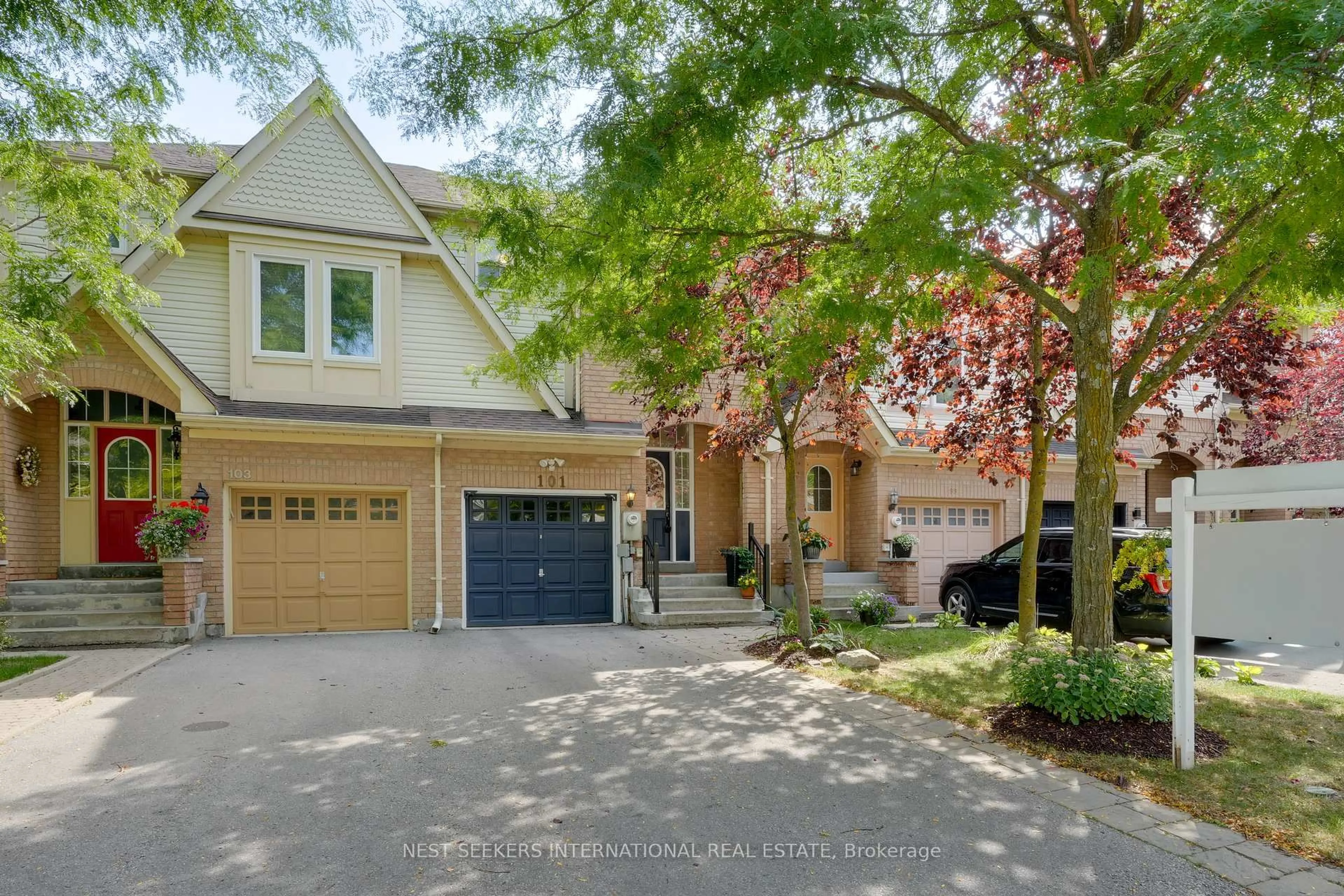 Home with brick exterior material, street for 101 Mugford Rd, Aurora Ontario L4G 7J5