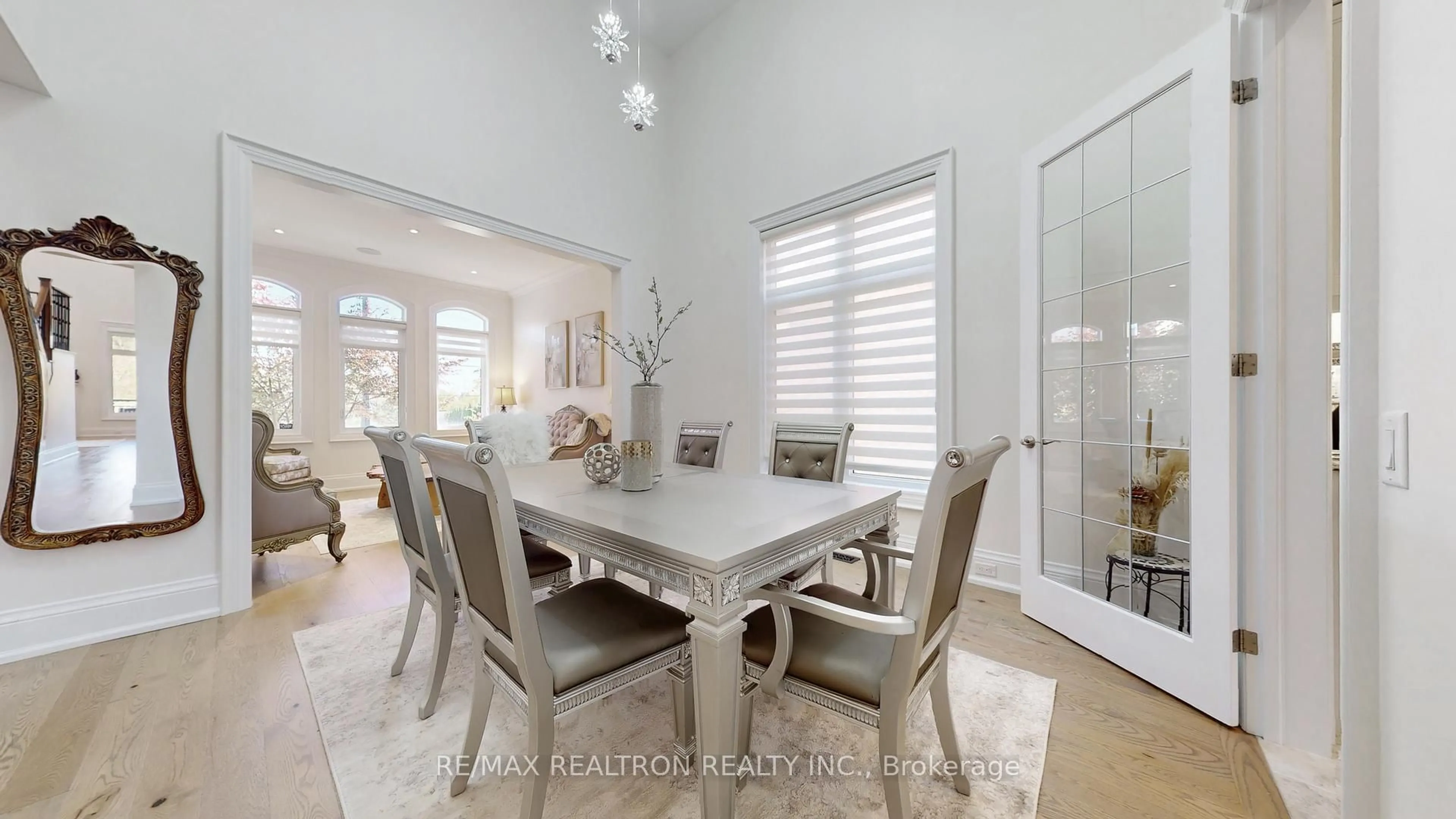 Dining room, ceramic/tile floor for 24 Hogan Crt, King Ontario L7B 0M1