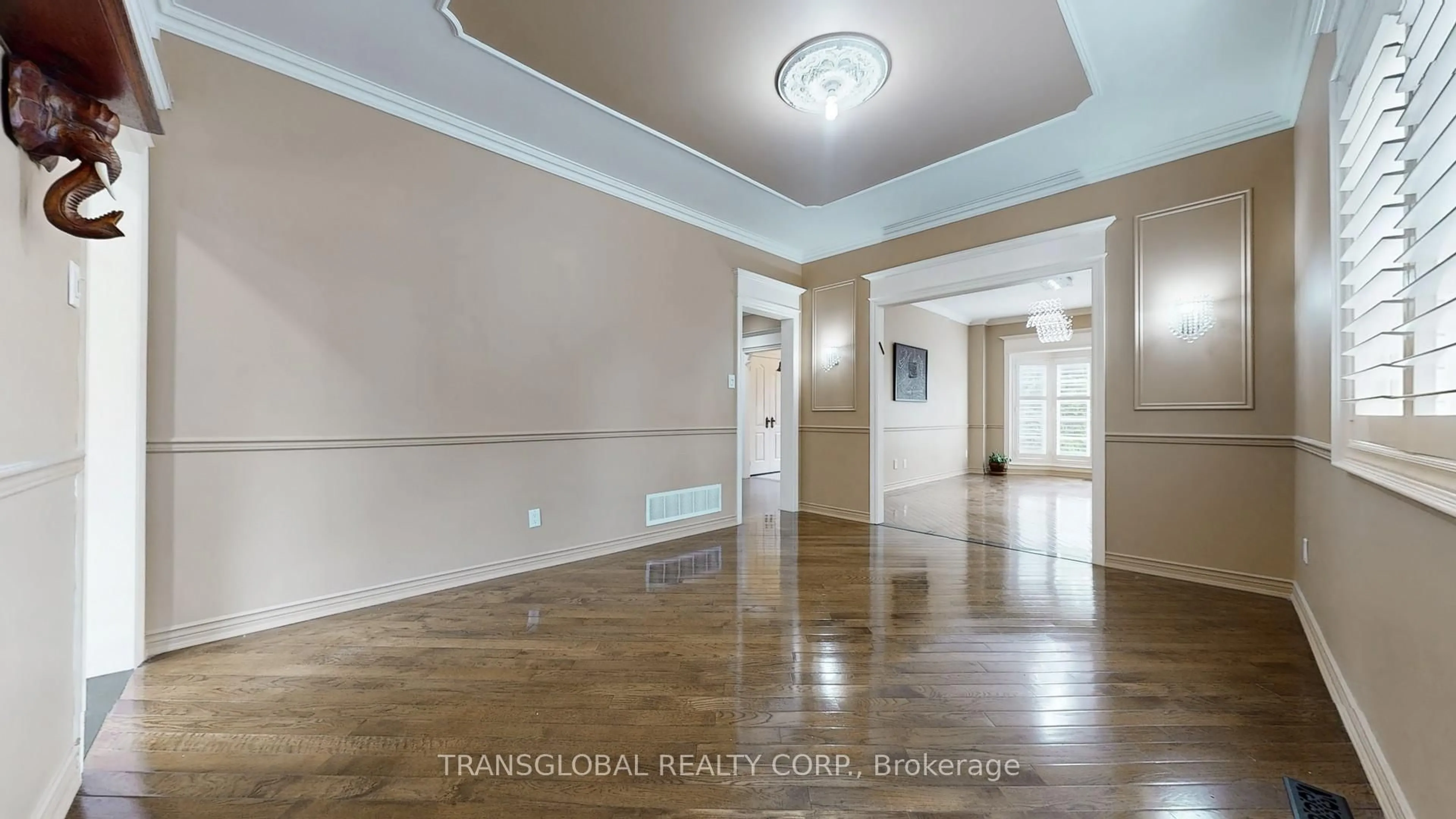 A pic of a room for 458 Beverley Glen Blvd, Vaughan Ontario L4J 7S2