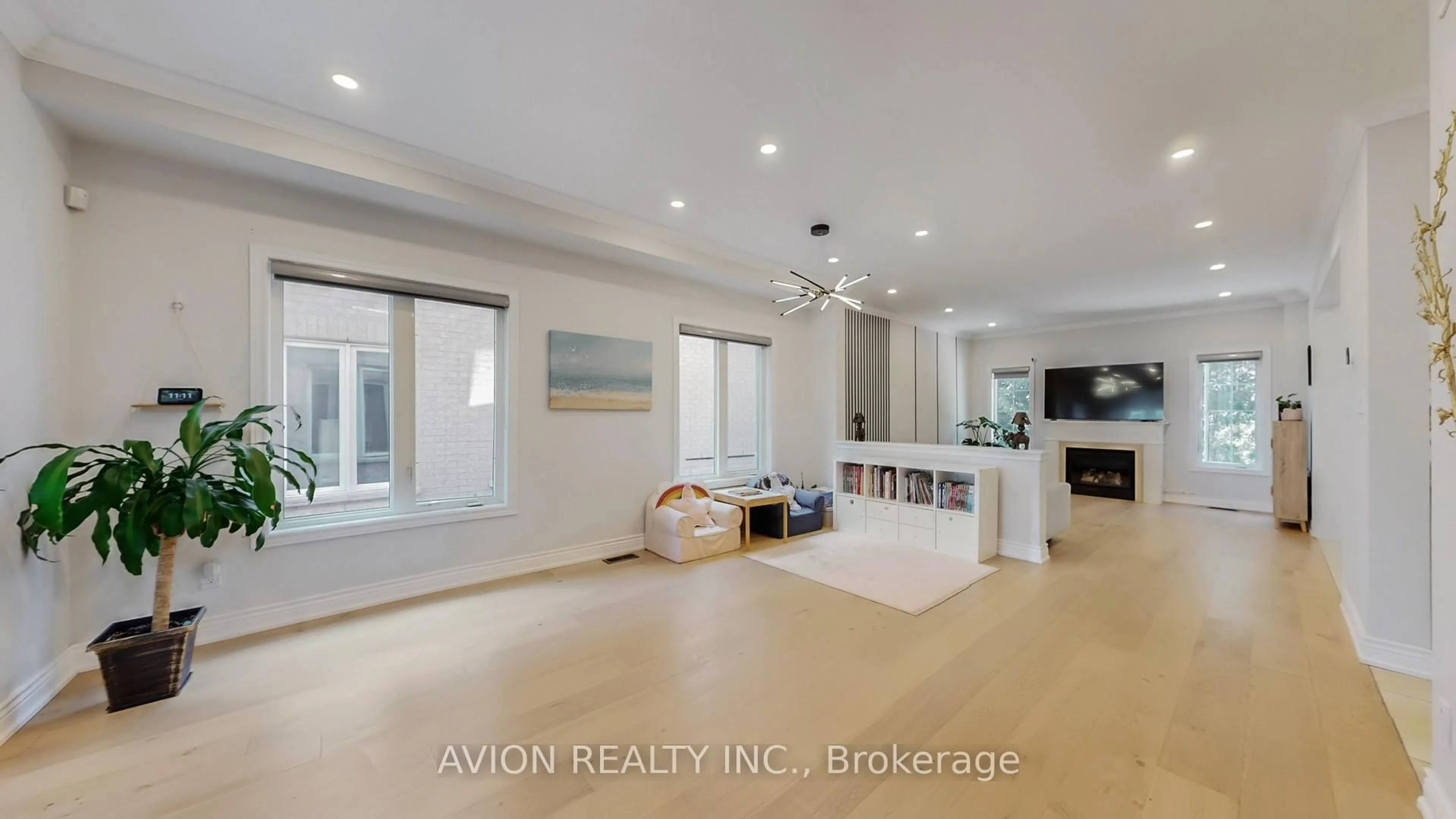 Unknown for 35 Old Orchard Cres, Richmond Hill Ontario L4S 0A2