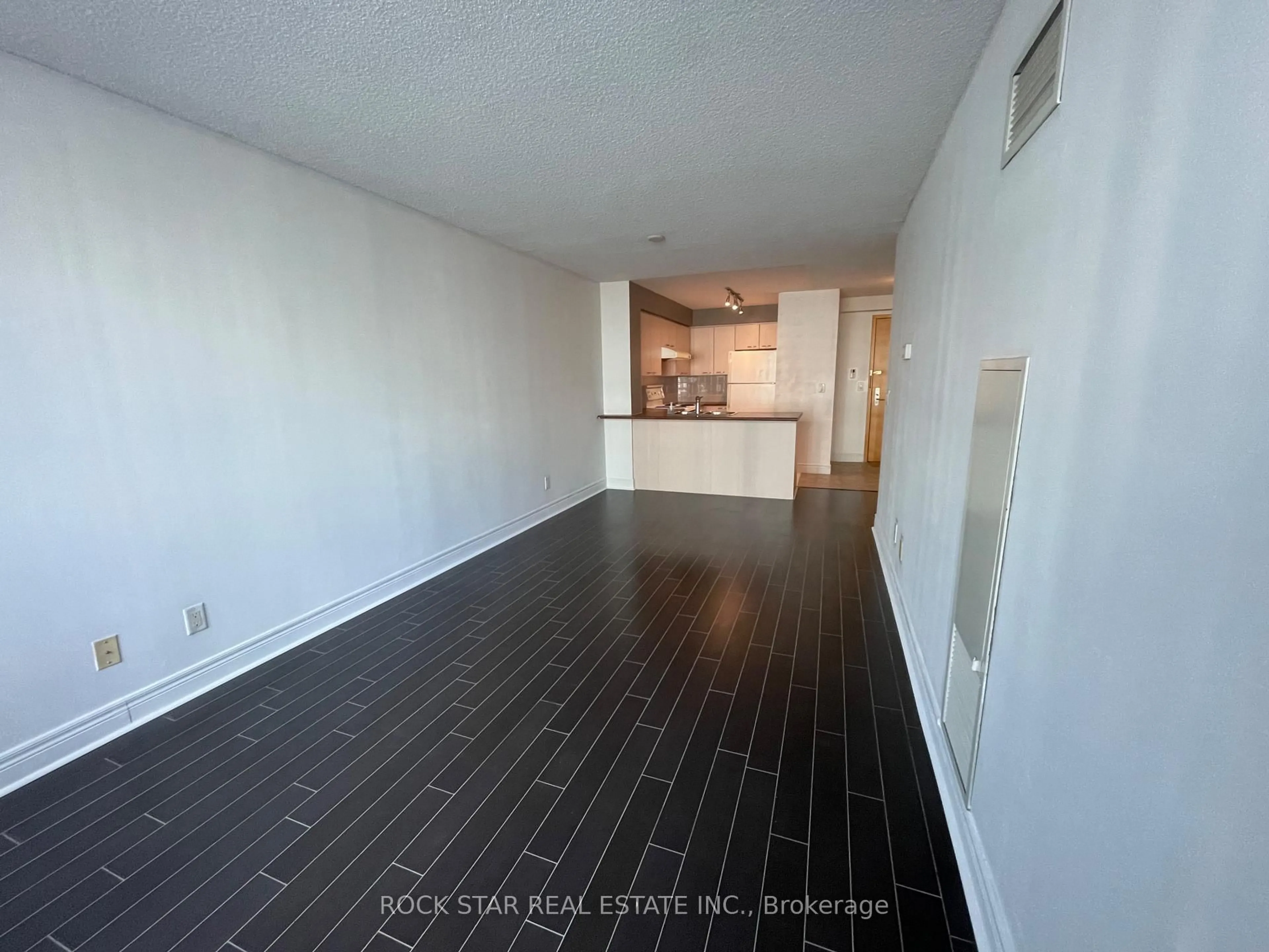 A pic of a room for 48 Suncrest Blvd #515, Markham Ontario L3T 7Y6