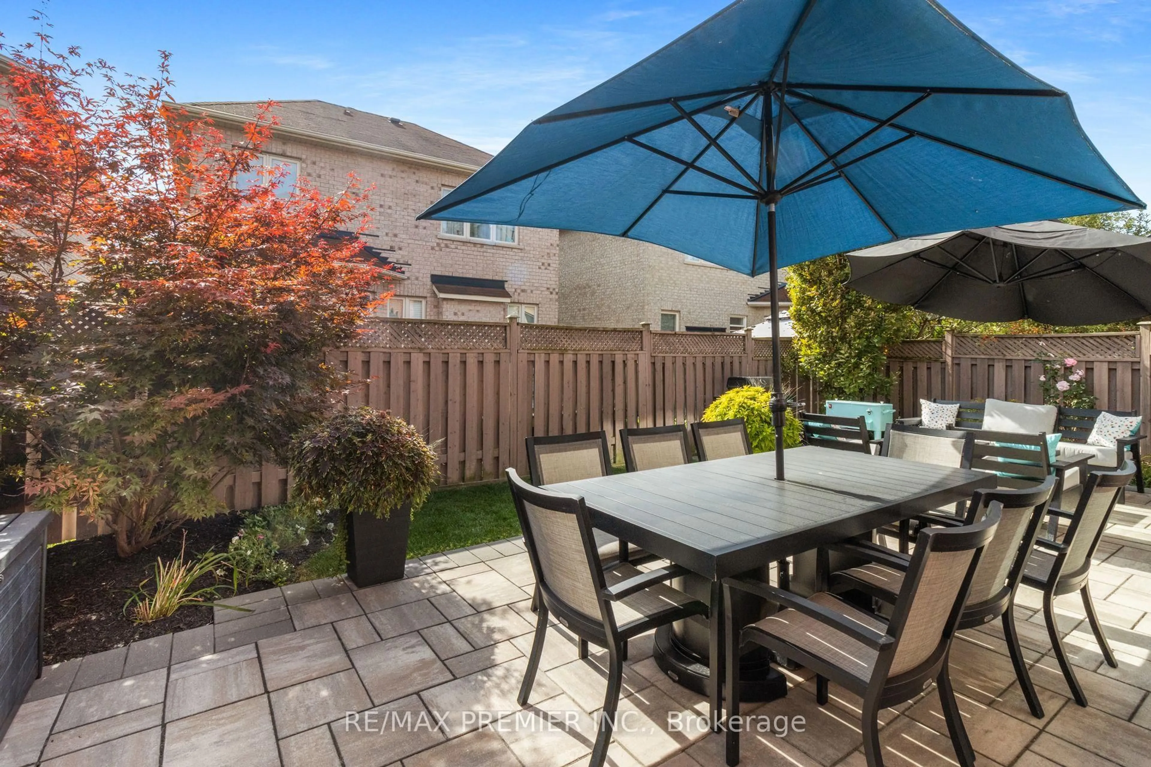 Patio, street for 17 Angelico Ave, Vaughan Ontario L4H 3L3
