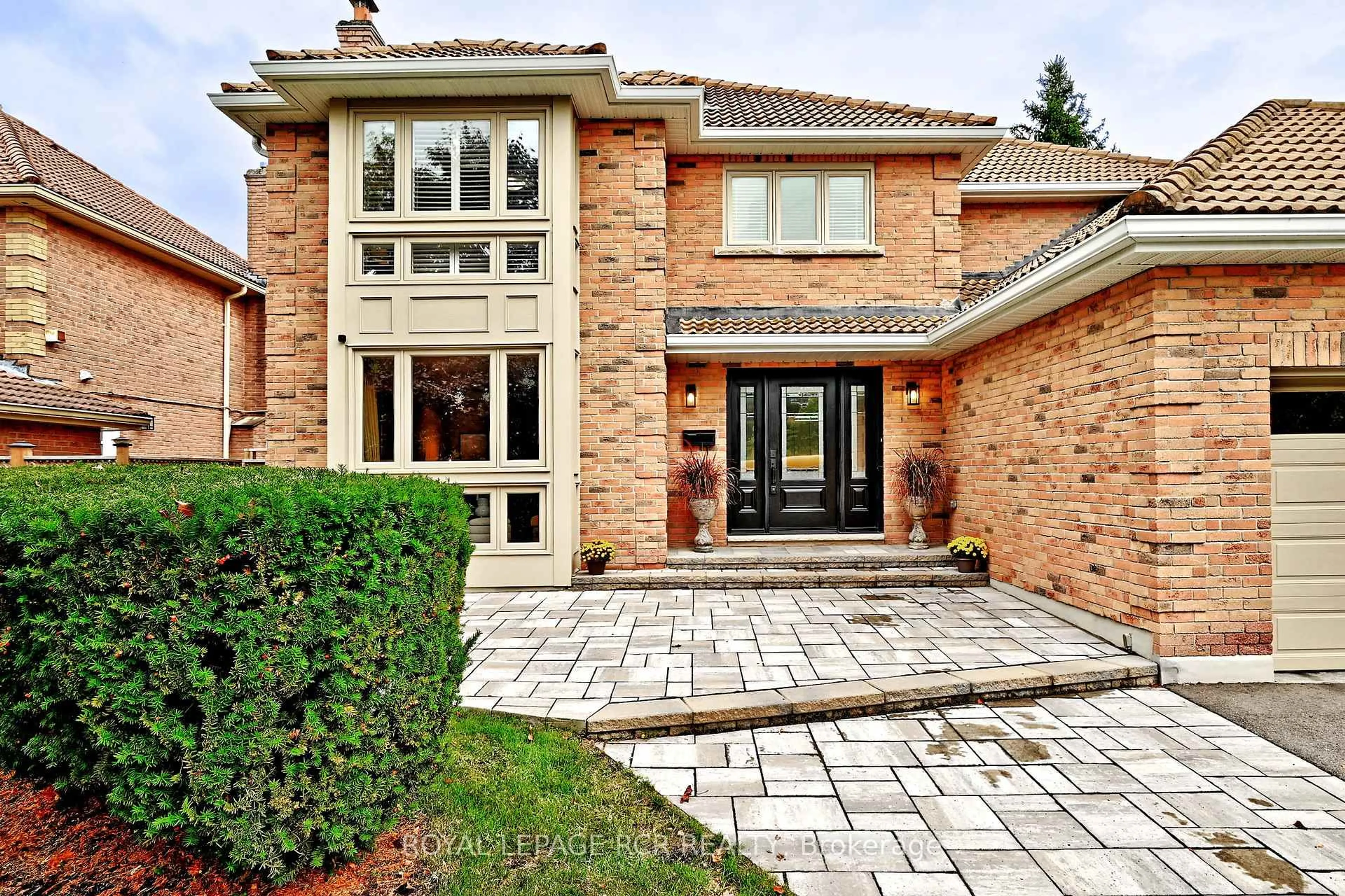 Home with brick exterior material, street for 80 Cranberry Lane, Aurora Ontario L4G 5Z1