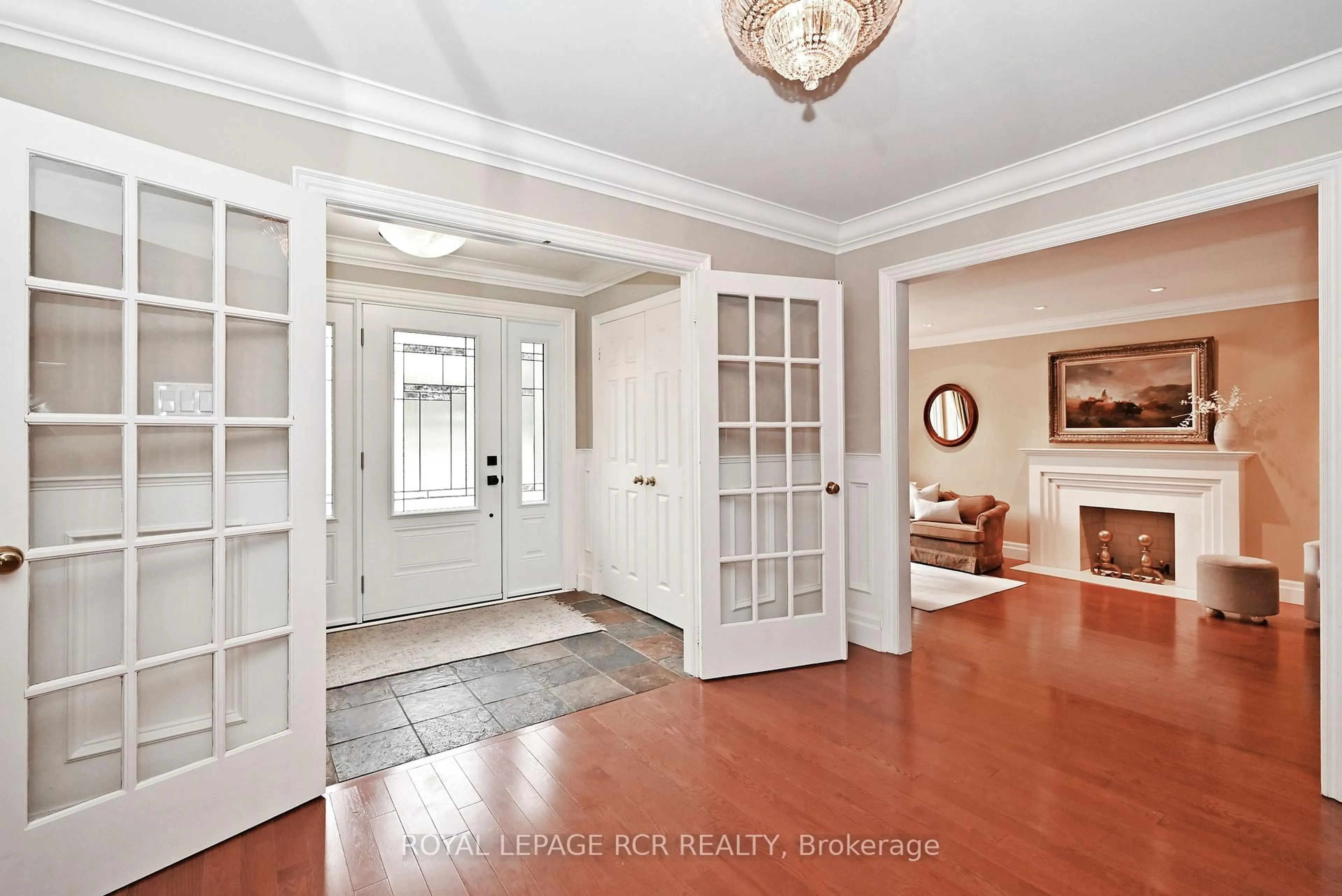 Indoor entryway for 80 Cranberry Lane, Aurora Ontario L4G 5Z1