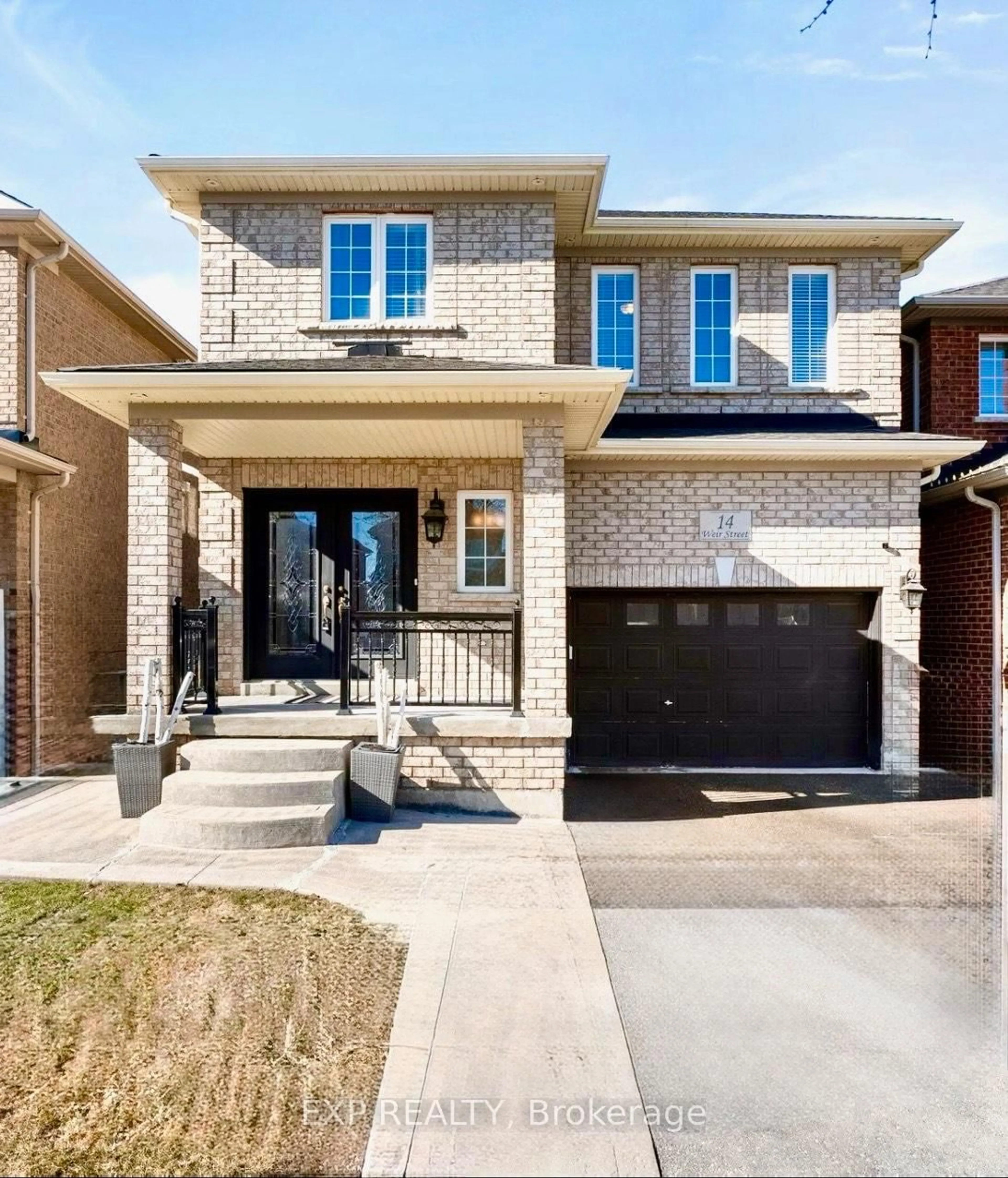 Home with brick exterior material, street for 14 Weir St, Bradford West Gwillimbury Ontario L3Z 0K6