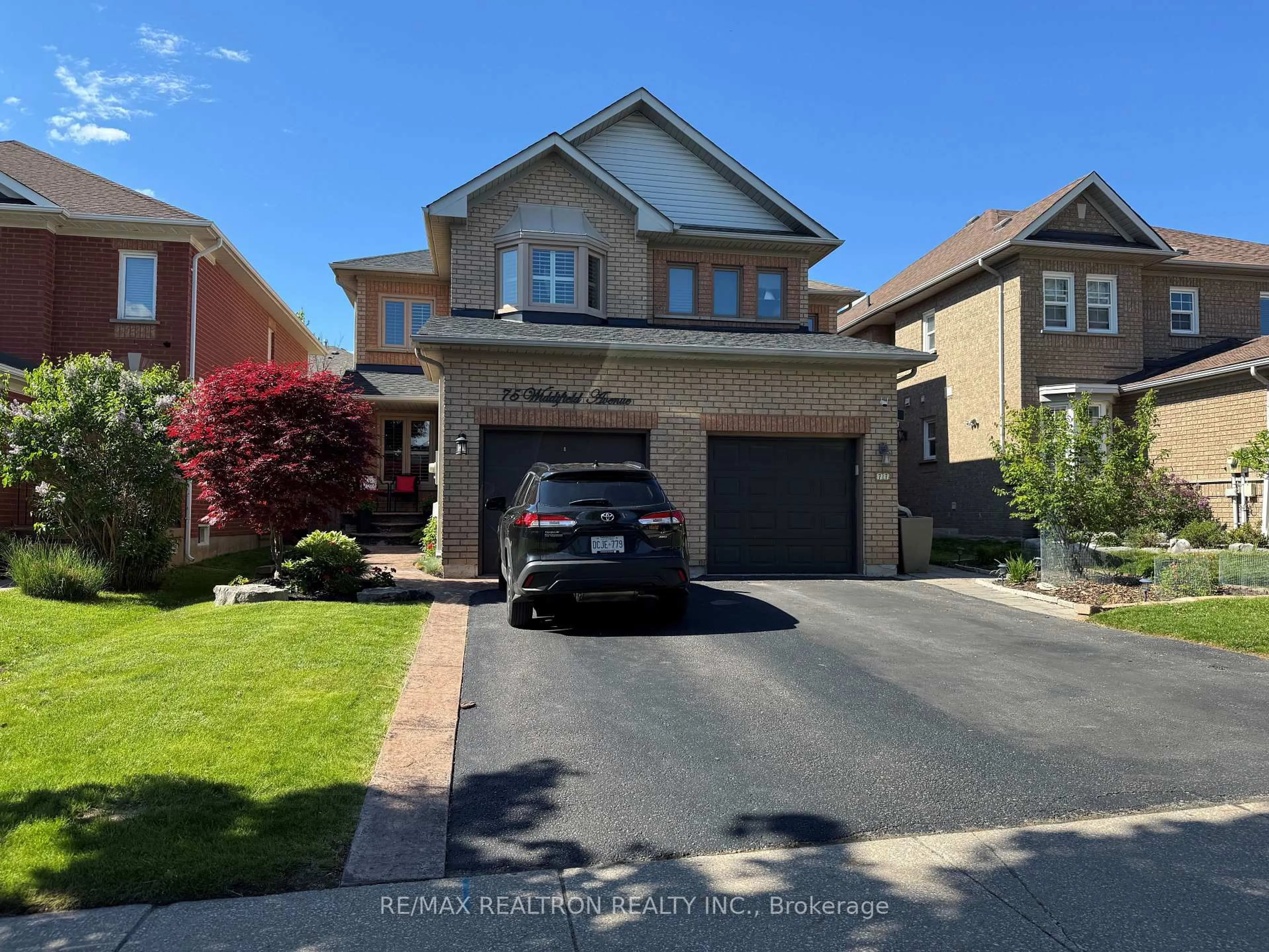 Unknown for 75 Widdifield Ave, Newmarket Ontario L3X 1Z5