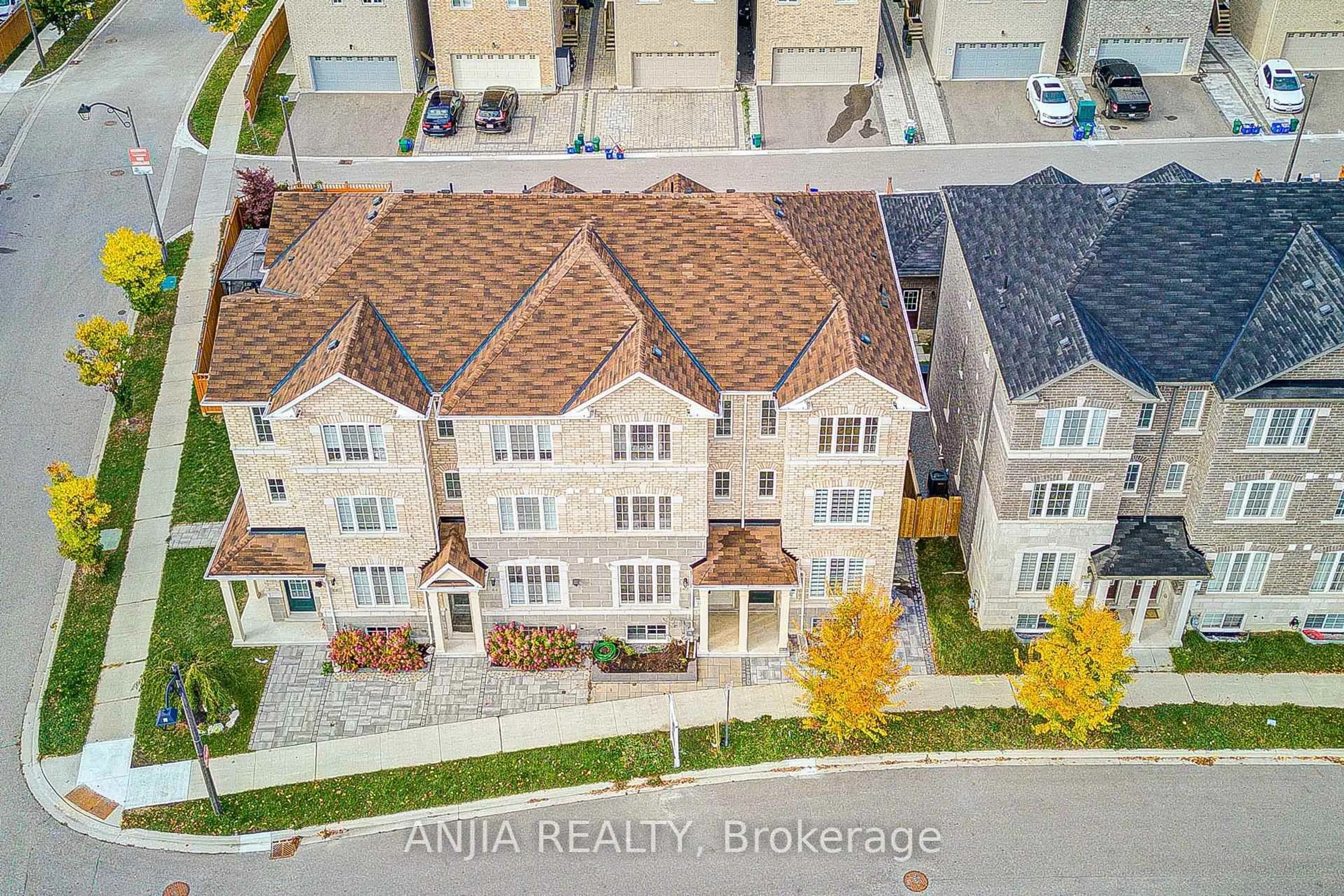 A pic from outside/outdoor area/front of a property/back of a property/a pic from drone, city buildings view from balcony for 62 Harvest Field Rd, Markham Ontario L6B 0T7