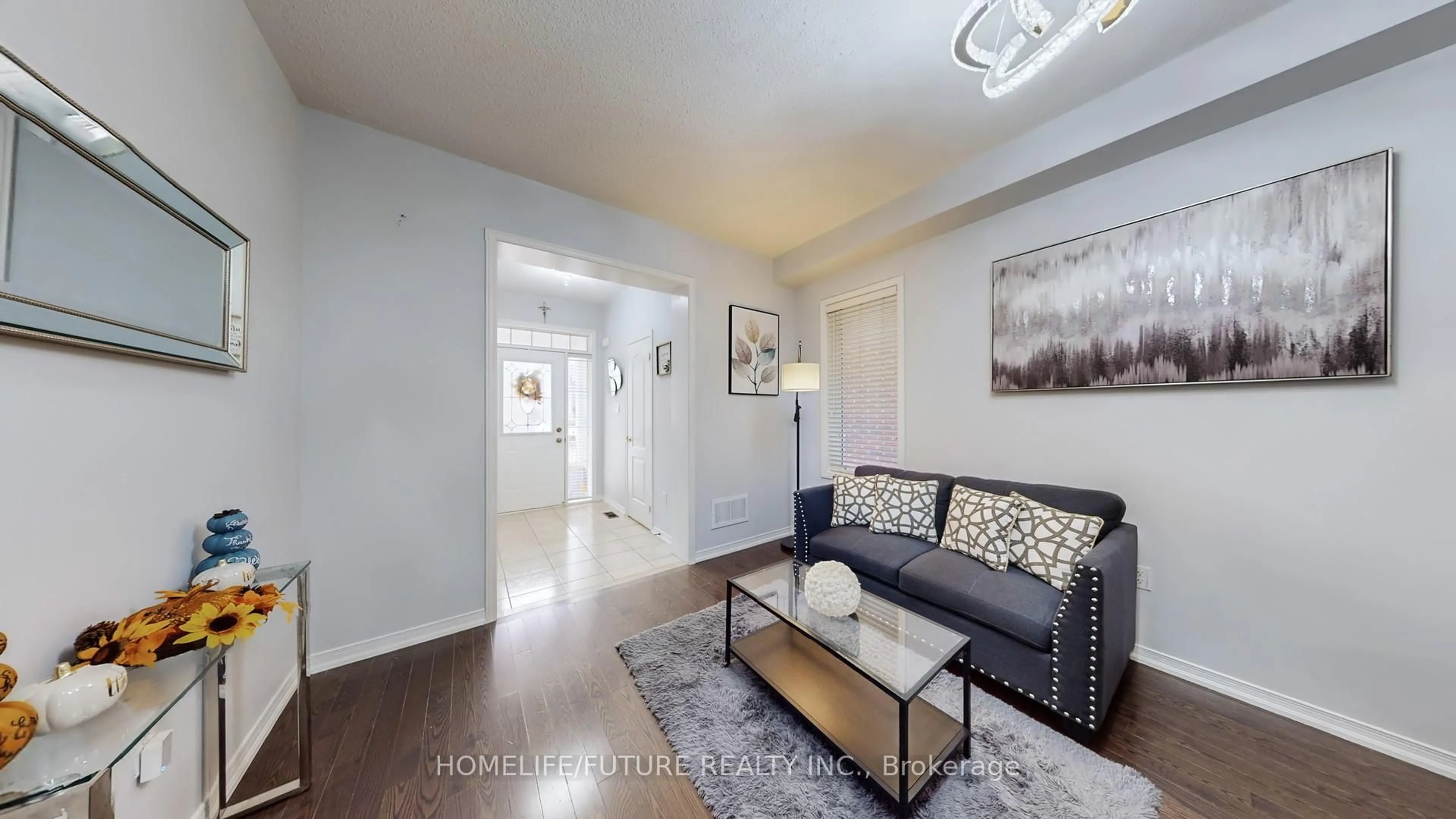 Living room with furniture, unknown for 105 Juglans Cres, Whitchurch-Stouffville Ontario L4A 1S5