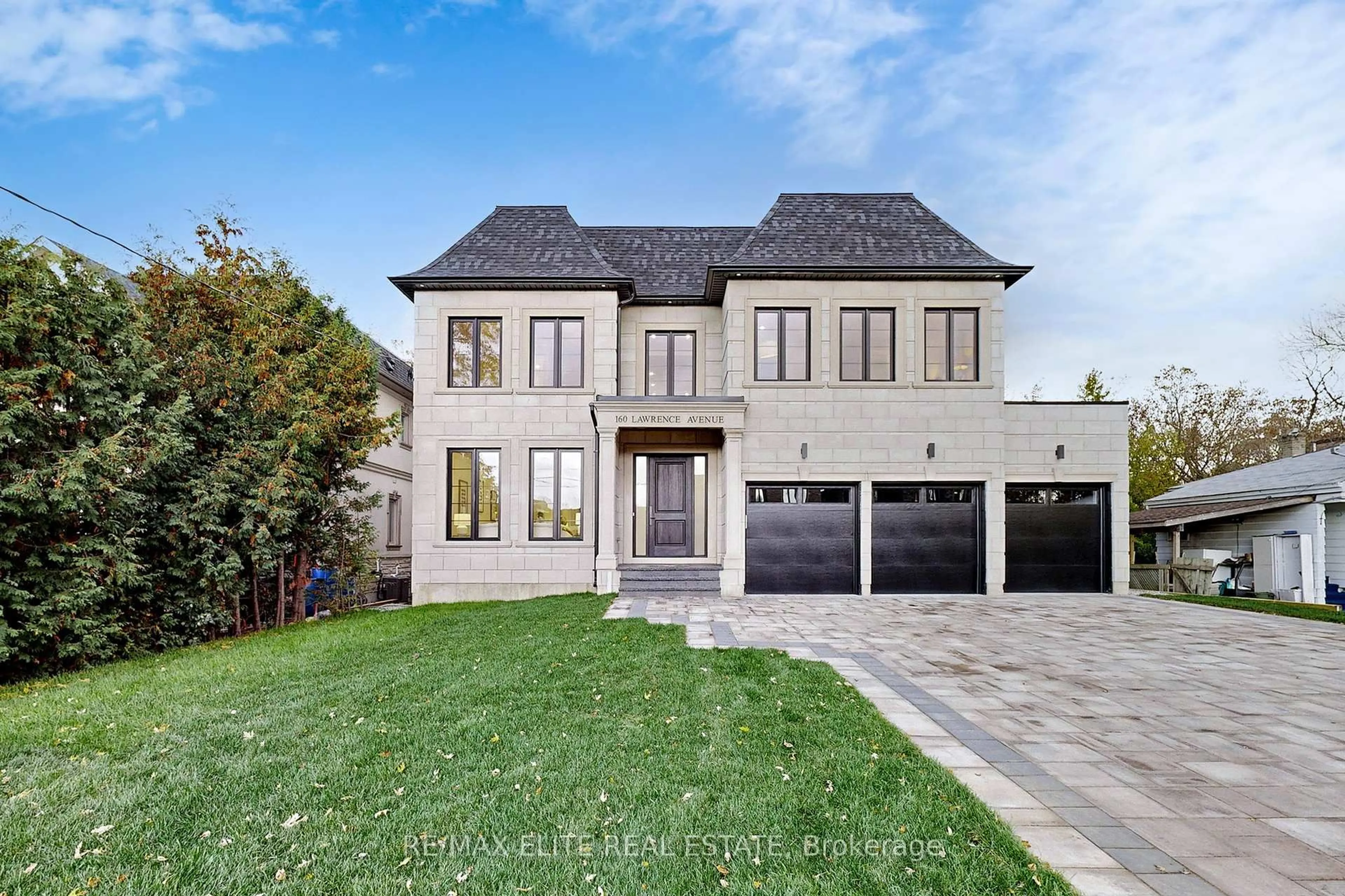 Home with brick exterior material, street for 160 Lawrence Ave, Richmond Hill Ontario L4C 1Z5