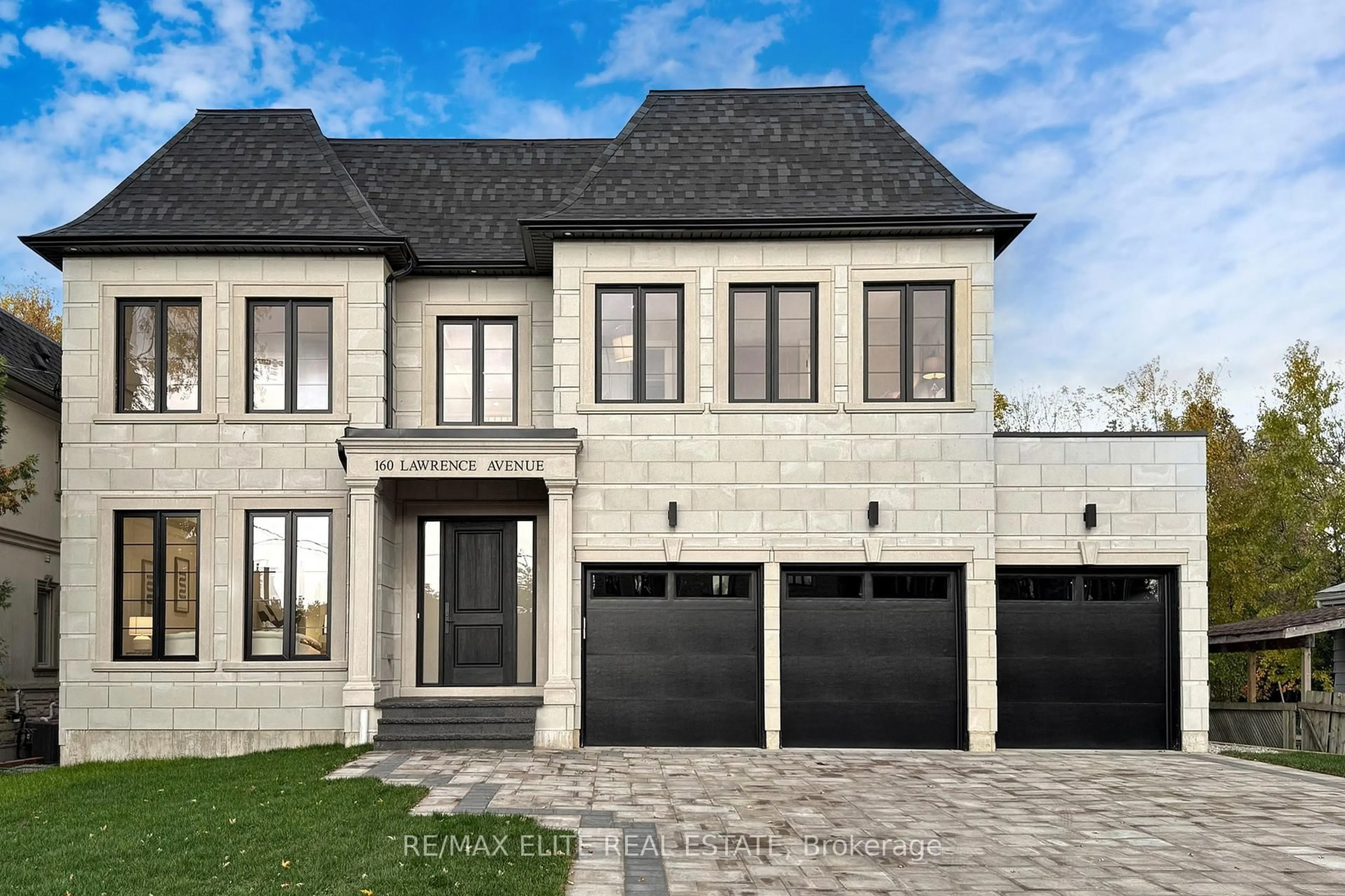 Home with brick exterior material, street for 160 Lawrence Ave, Richmond Hill Ontario L4C 1Z5